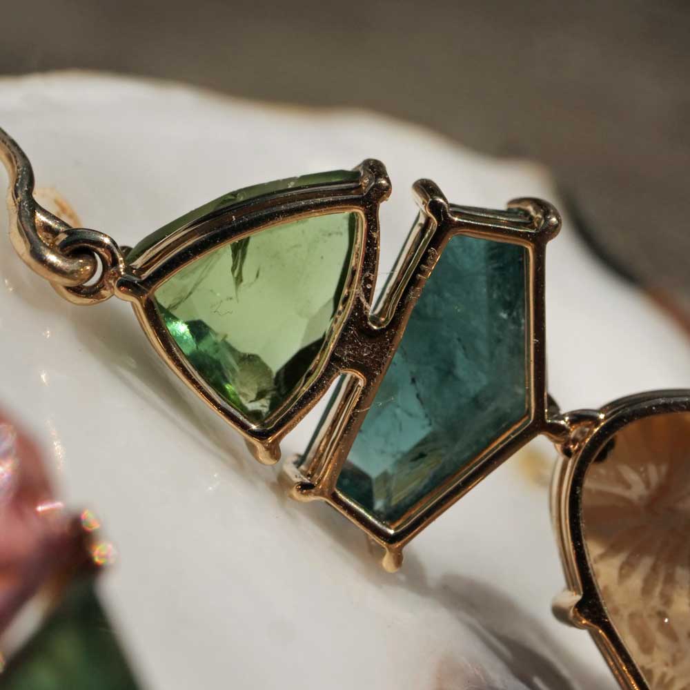 Tourmaline earrings, 585 yellow gold, 9.22 ct, with petrified coral from Bali from another period