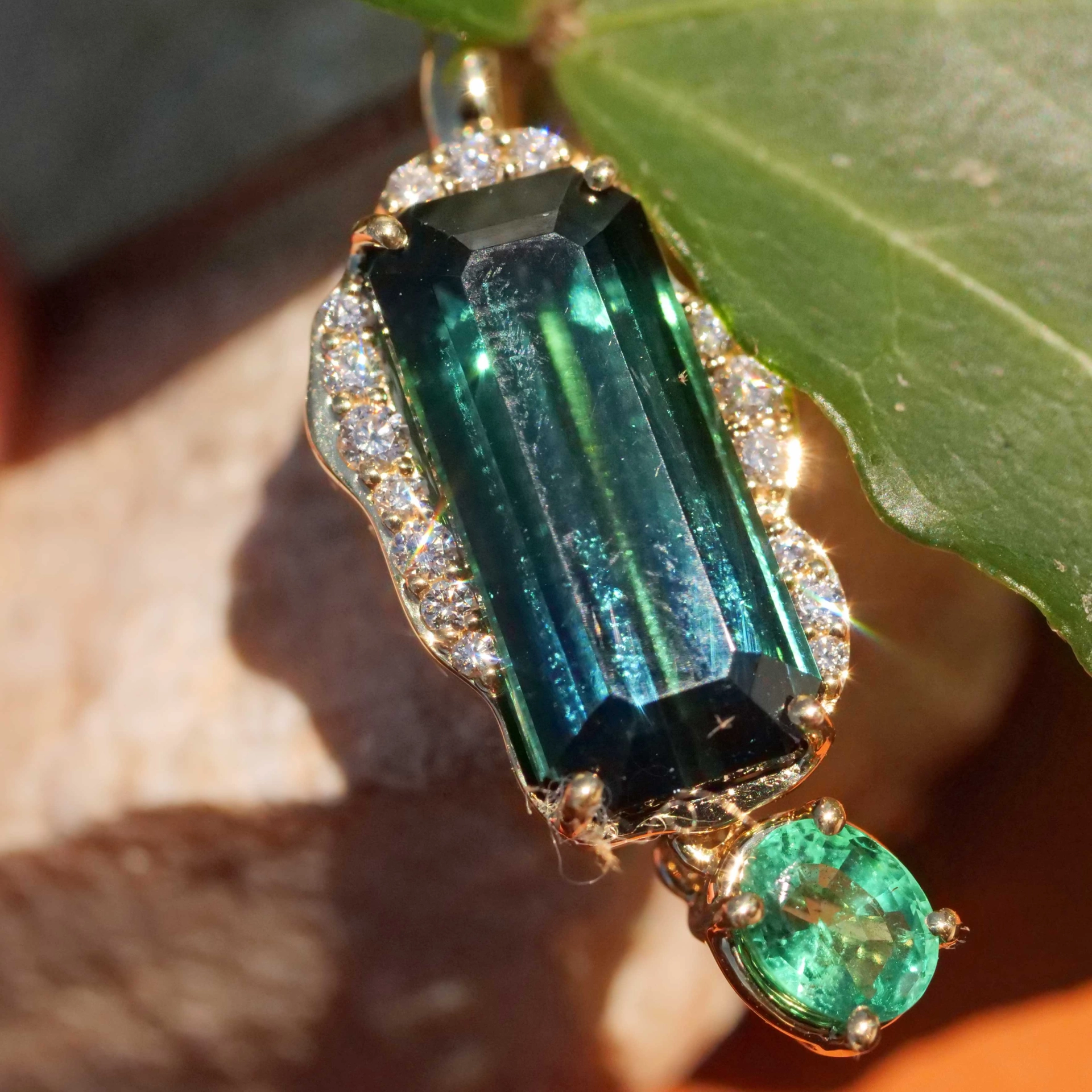 Tourmaline Emerald Pendant from Afghanistan 5.30 ct bicolor petrol blue green