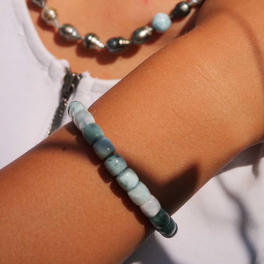Larimar Bracelet Barrel Shape Elastic 8 mm AAA-AA Atlantis Gemstone to Touch