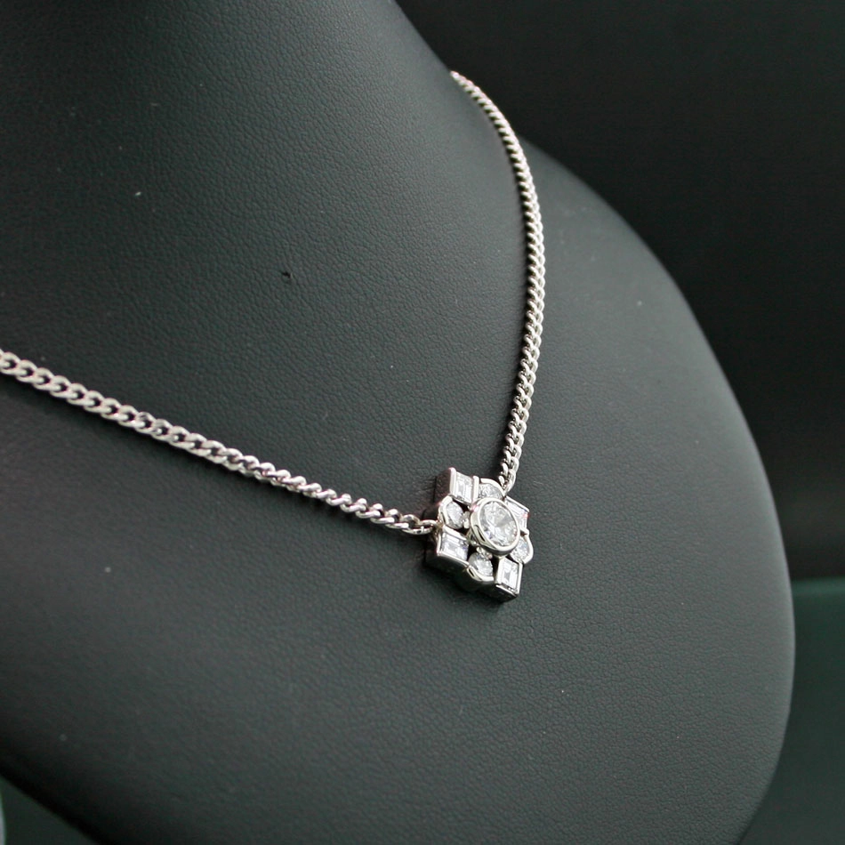 Necklace 1.01 ct Platinum...brilliance and grace...Jewelery to fall in love wit