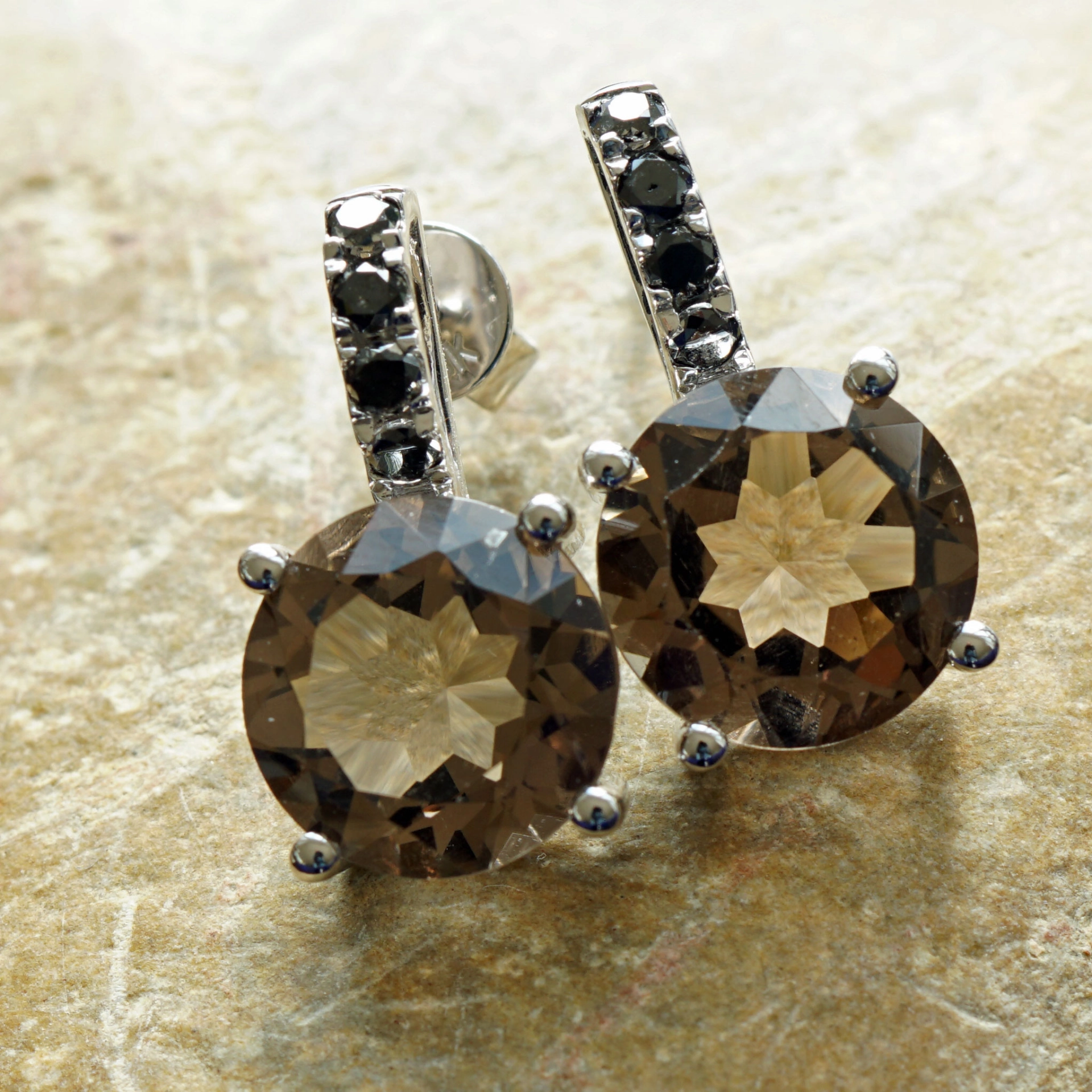 Diamant Rauchquarz Ohrstecker 750er Weissgold 0.28 ct ....cool lady...