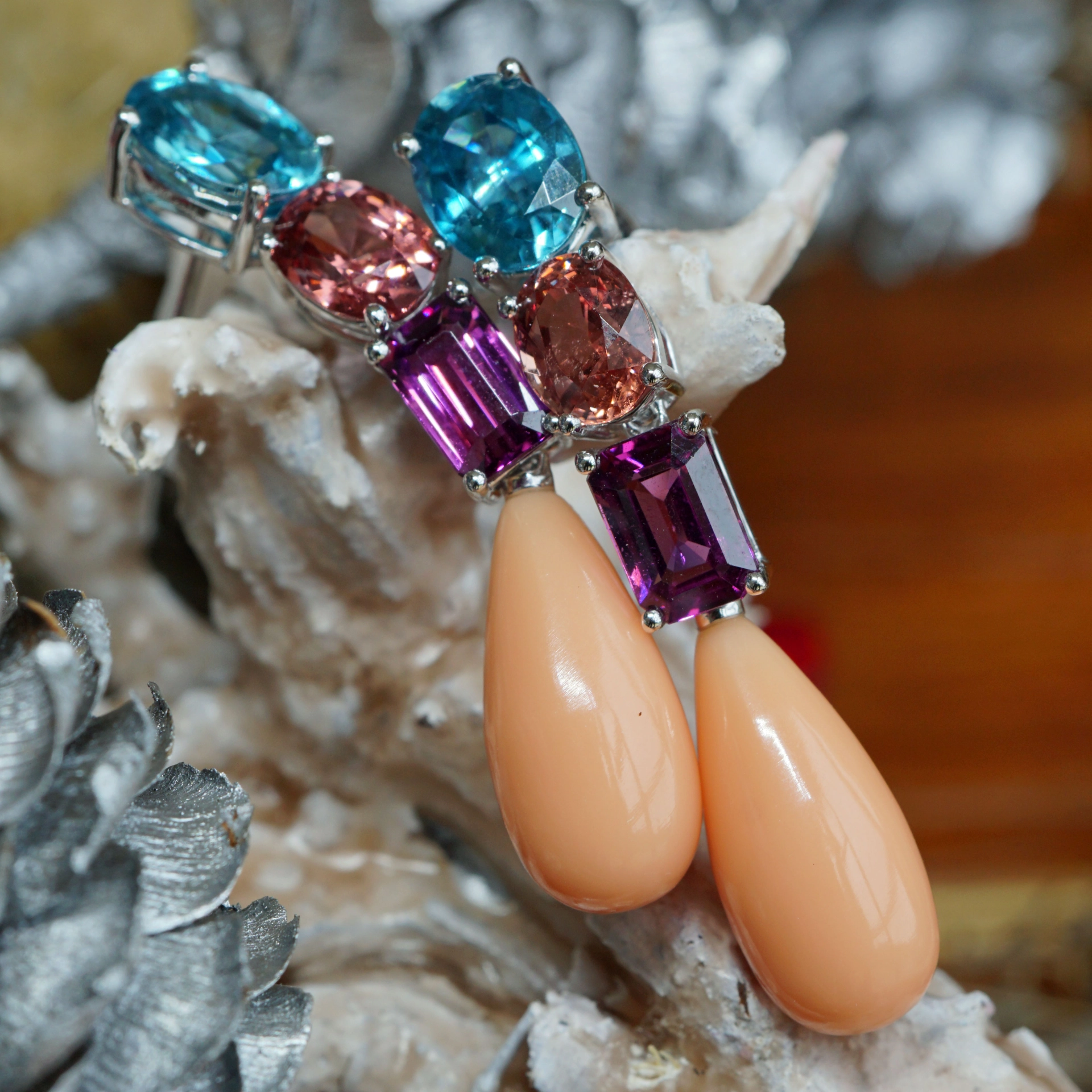 Zirkon Purple Granat Spinell Korall Ohrhaenger in 750er Weissgold