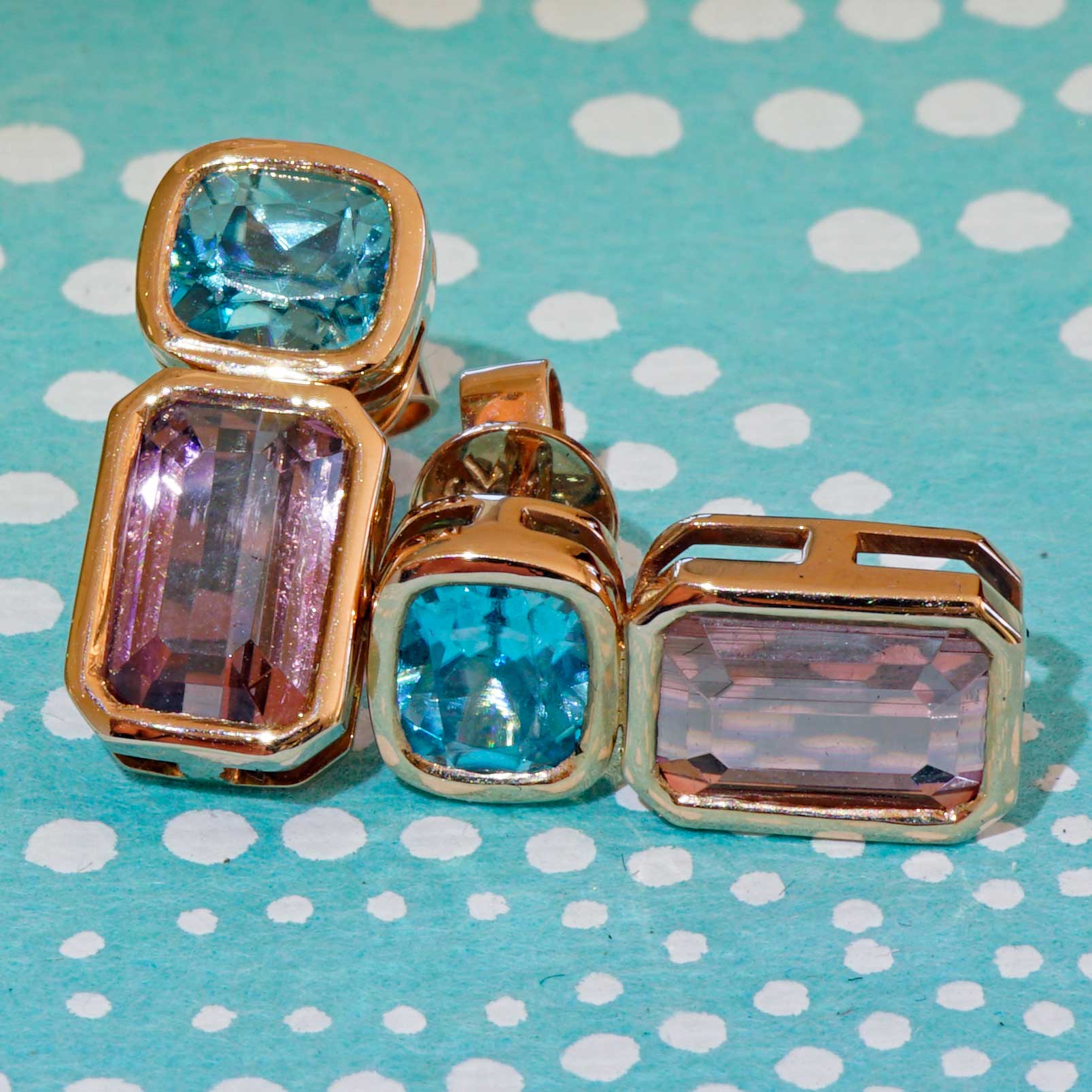 Blue Zirkon Tourmaline Ear Studs 18 kt Rose Gold....such a exquisite Color Combination