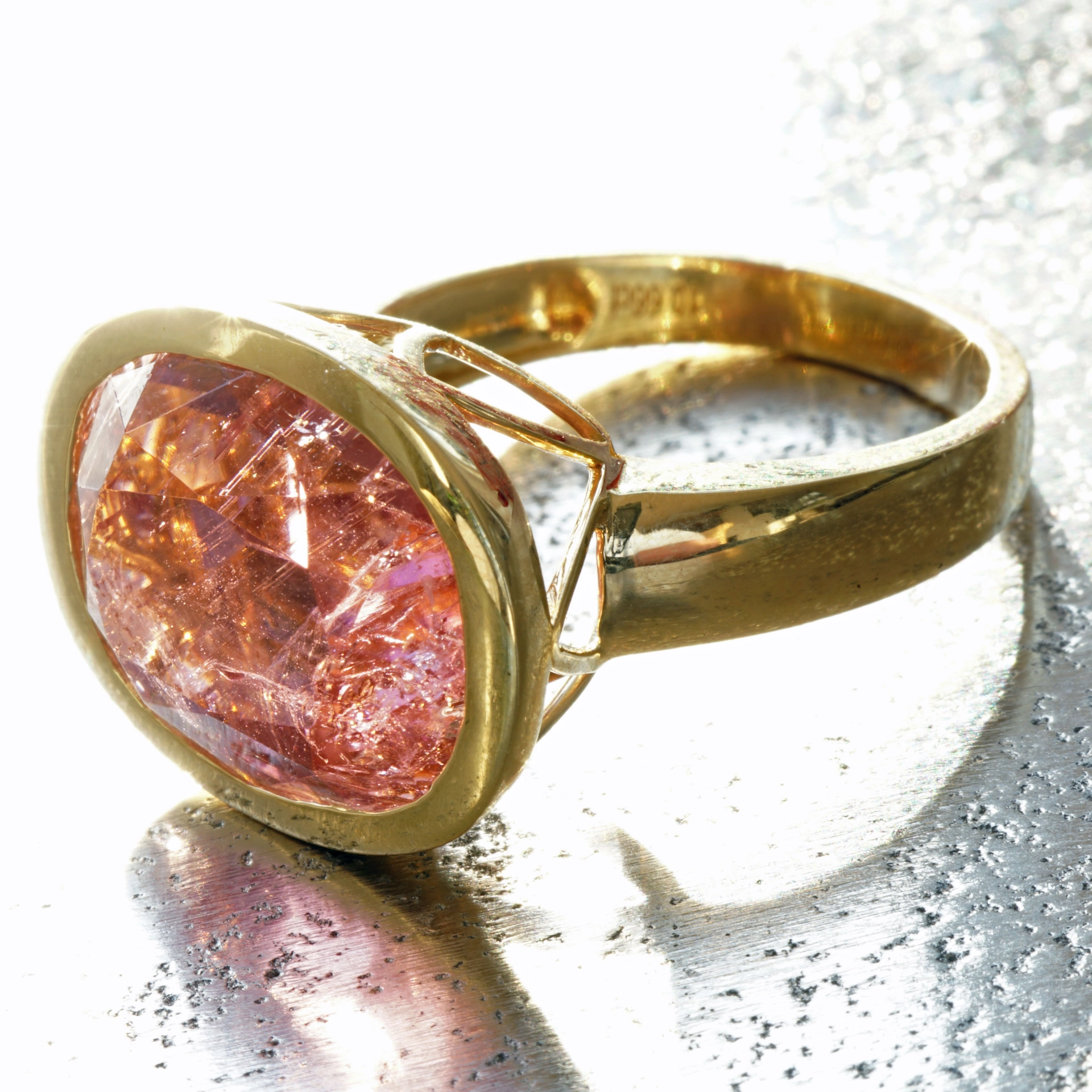 Rubellit Ring from Afghanistan...your graceful companion