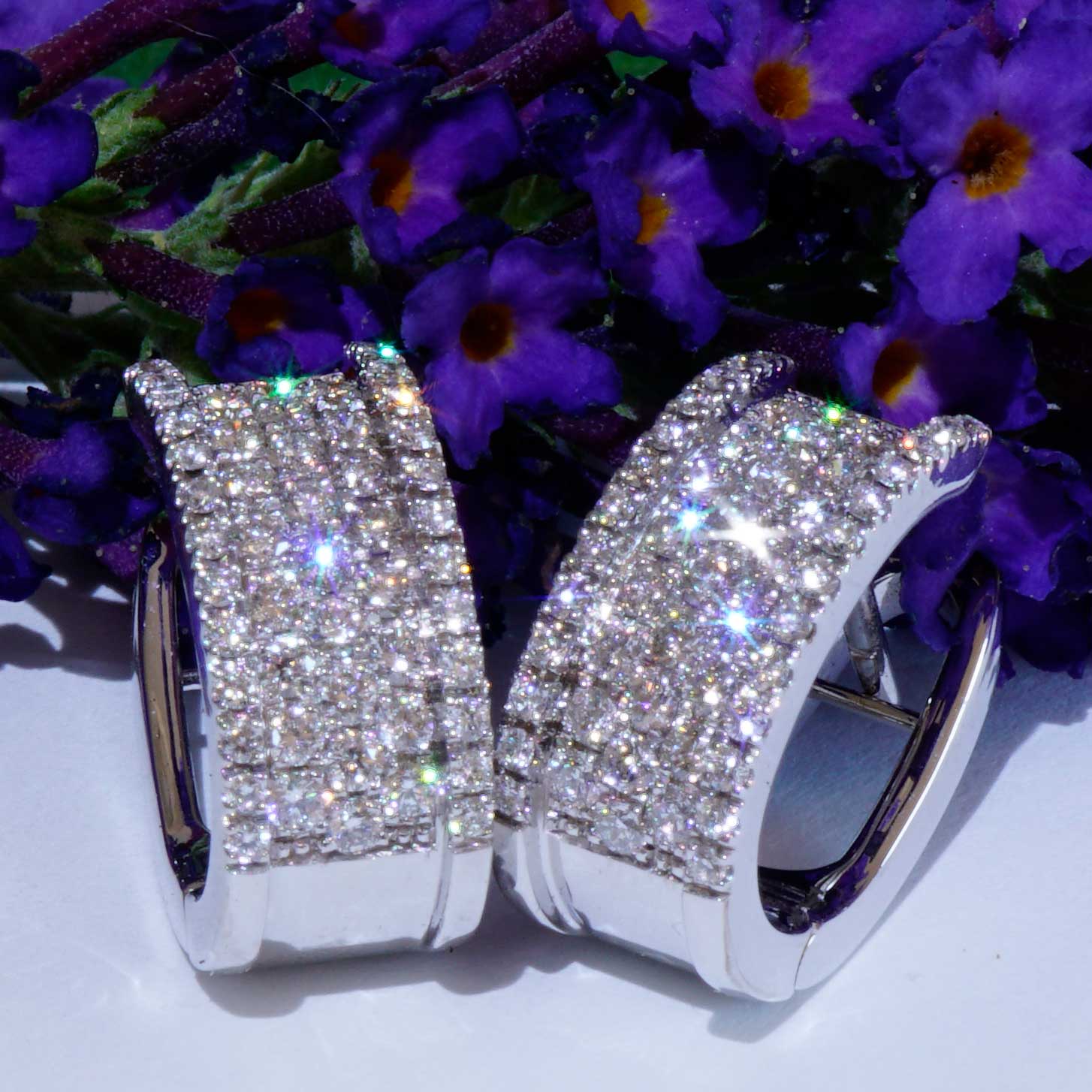 Brilliant three-quarter Hoop Earrings 0.69 ct 750 White Gold TW VS made in Italy very solid