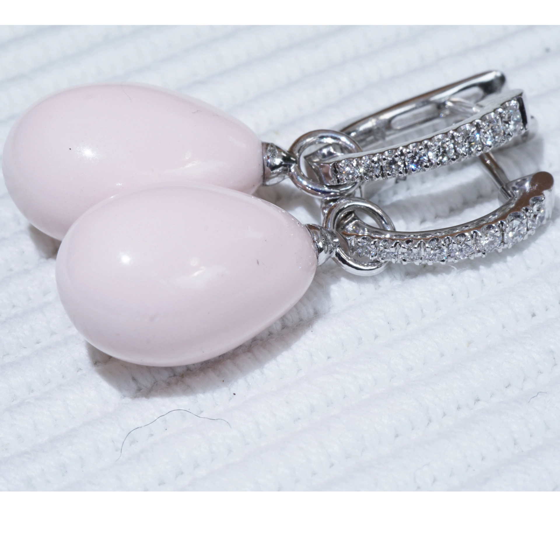 Fine Angel Skin Drop Brilliant Earrings 18 kt White Gold...sooo elegant