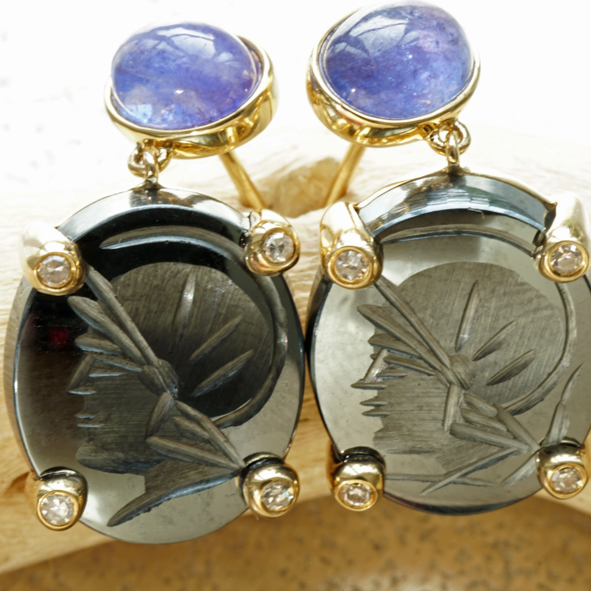 Tansanite Diamond Earrings...be my Warrior...18kt Yellowgold