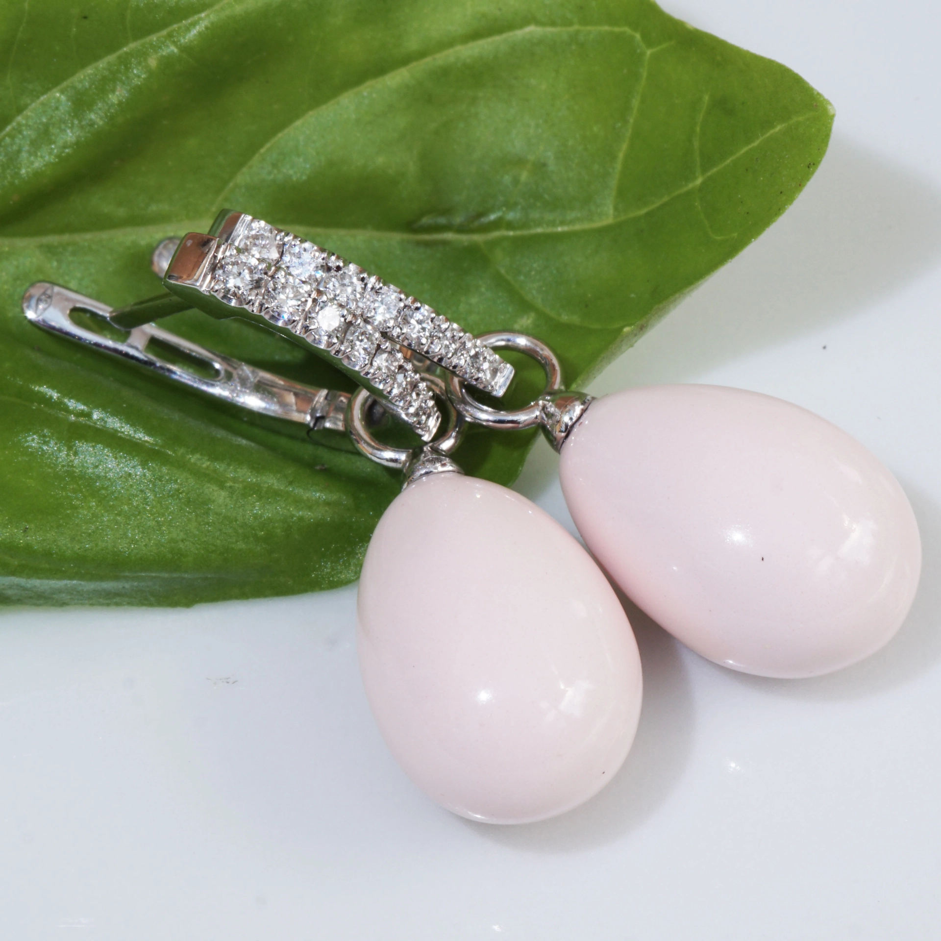 Fine Angel Skin Drop Brilliant Earrings 18 kt White Gold...sooo elegant