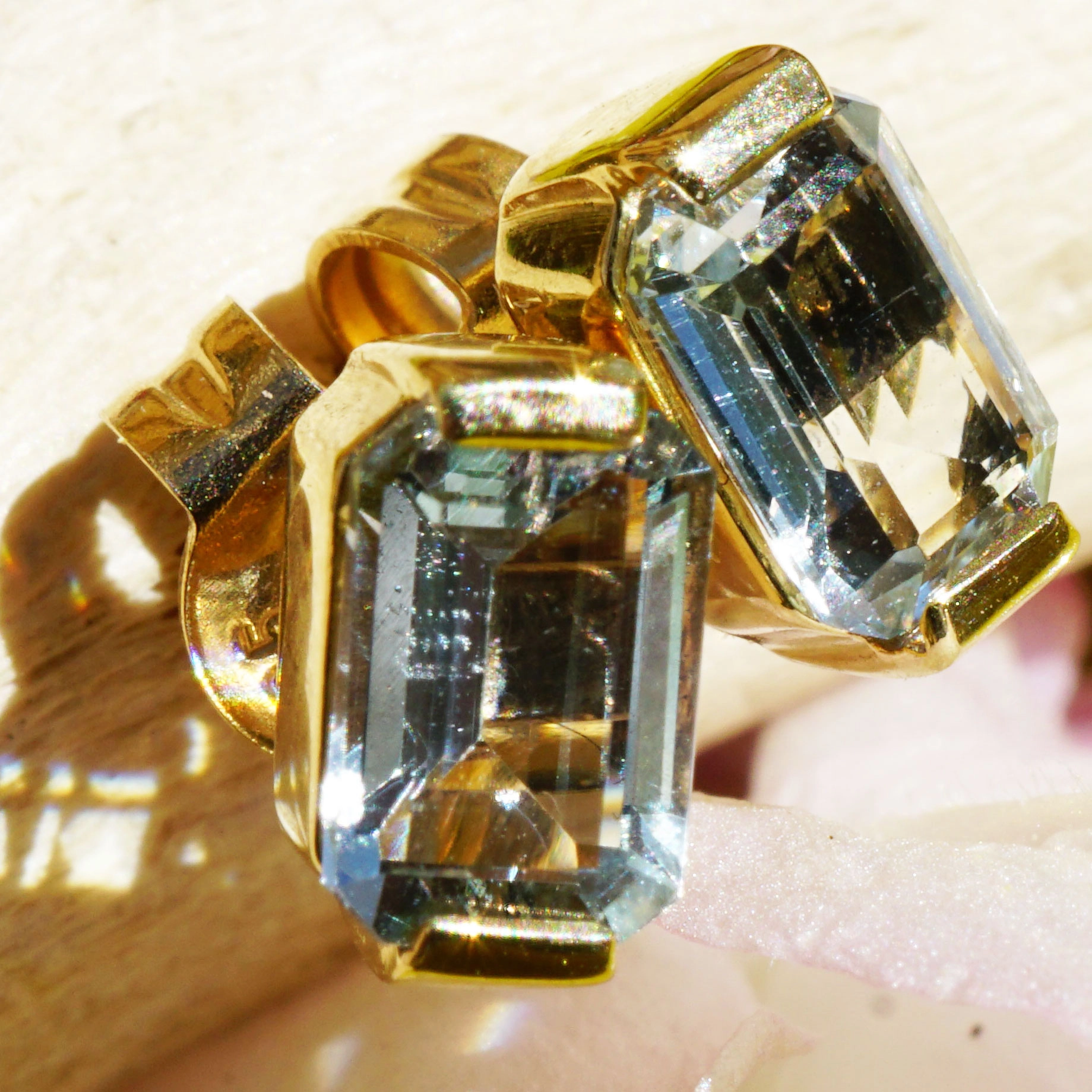 Aquamarin Ohrstecker 585er Gold 14 kt Gelbgold ca. 10 x 5 mm groß