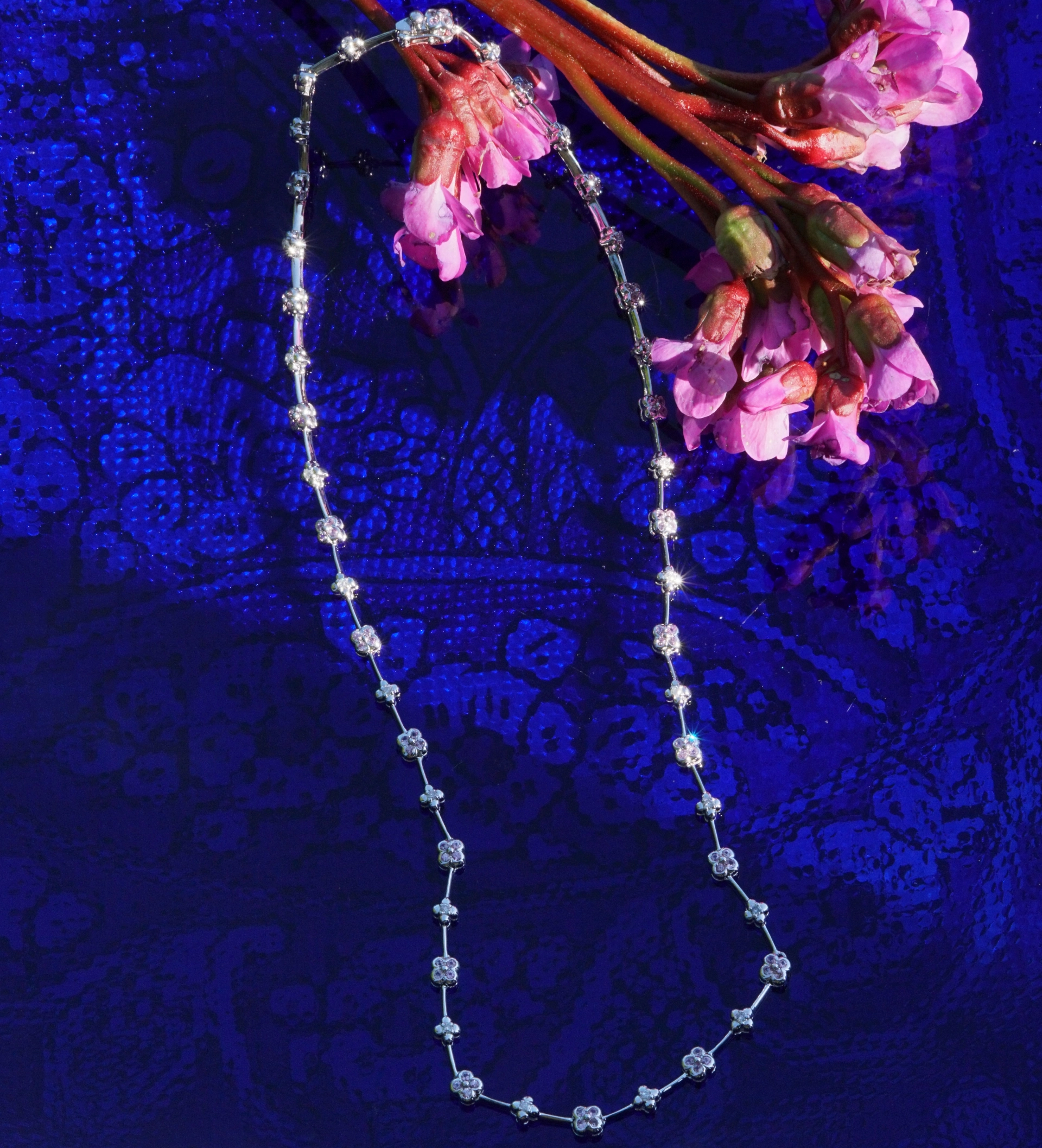 Collier Reviere BRILLANT Saphir STREUBLÜMCHEN 750er Gold 17,8 Gramm