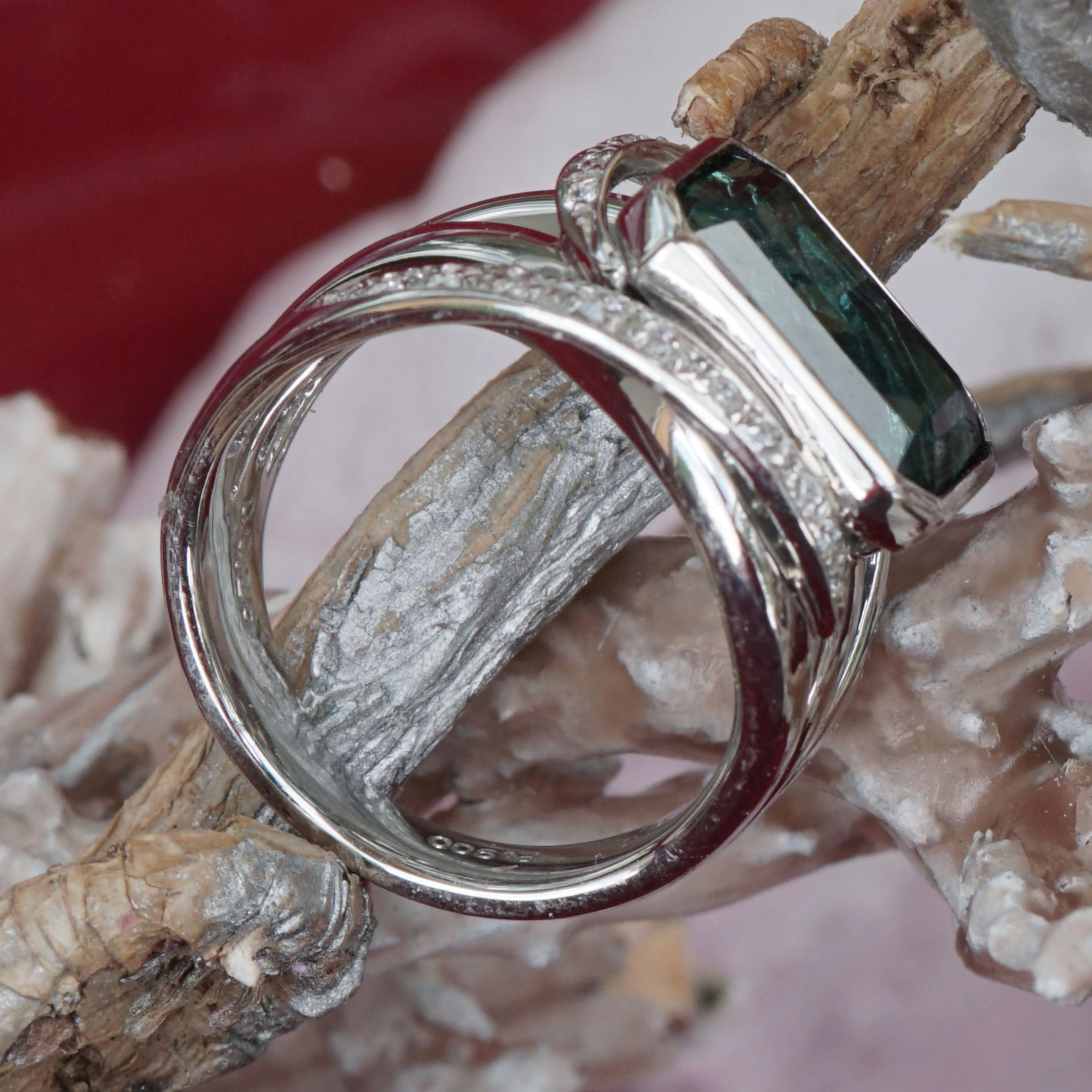 Ring 4.40ct 0.26ct COOL Indigo GREEN W/ VS 900 Platinum