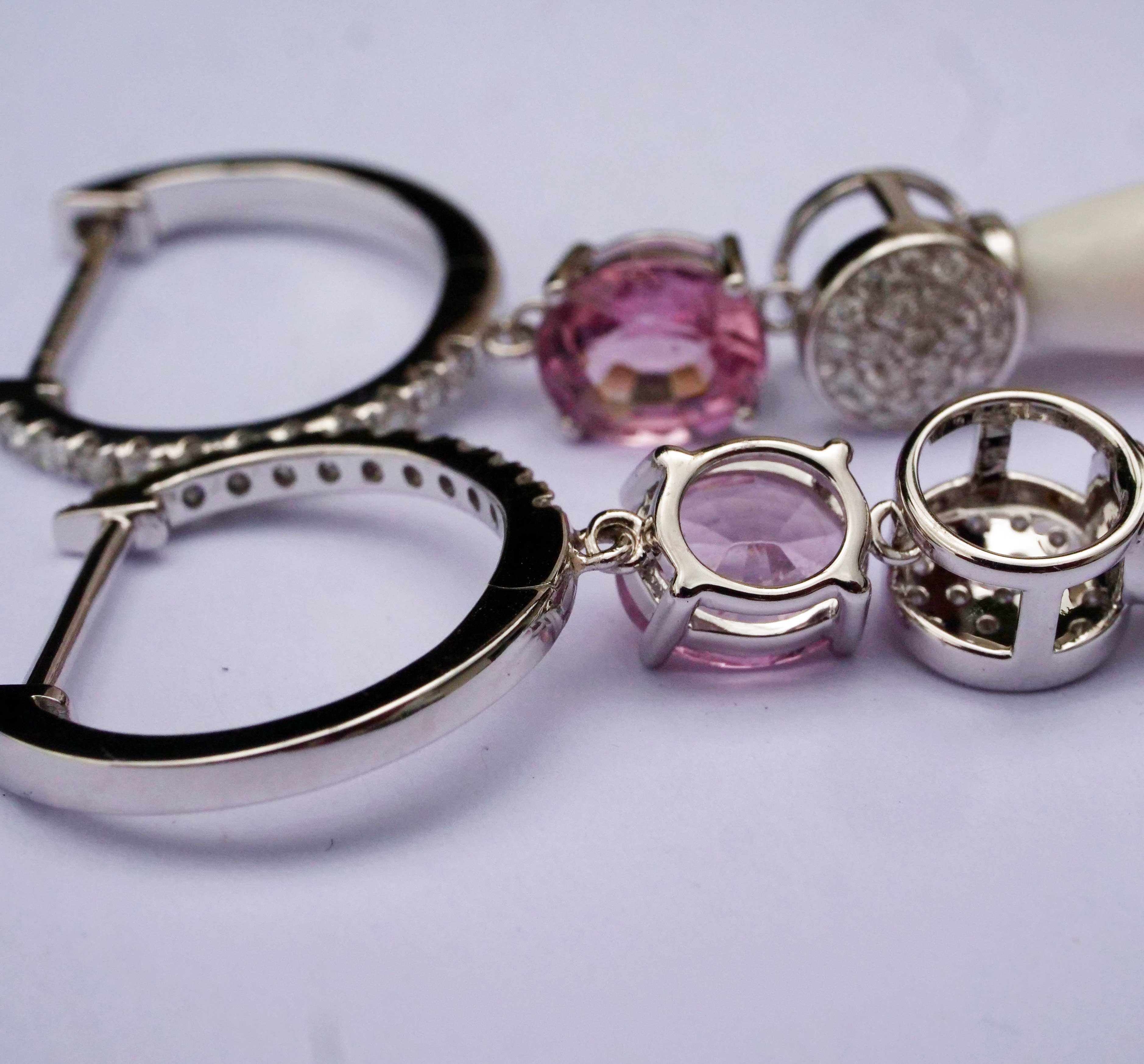 Spinel Brilliant Mother of Pearl Earrings 750 White Gold 0.47 ct TW VS Mine Tajikistan 2.15 ct Great Pink