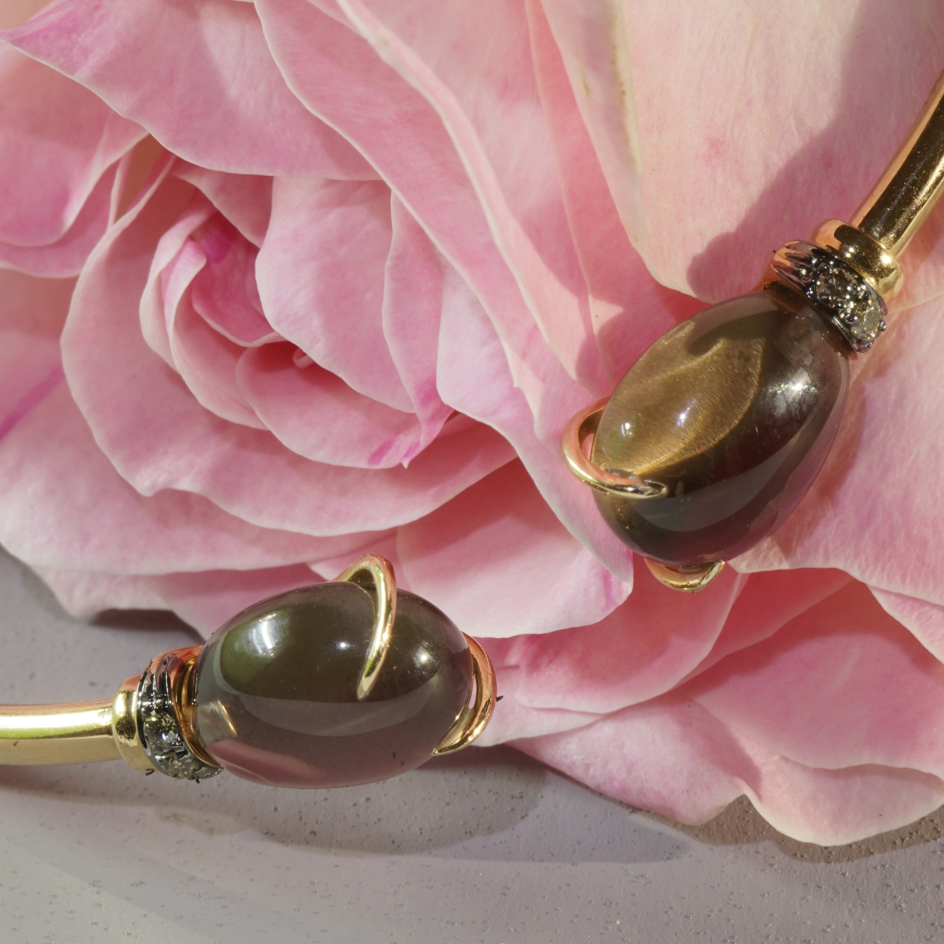 Smokequartz Brillant Armreif 18 kt Rosegold 8 ct ...very nice and elegant!