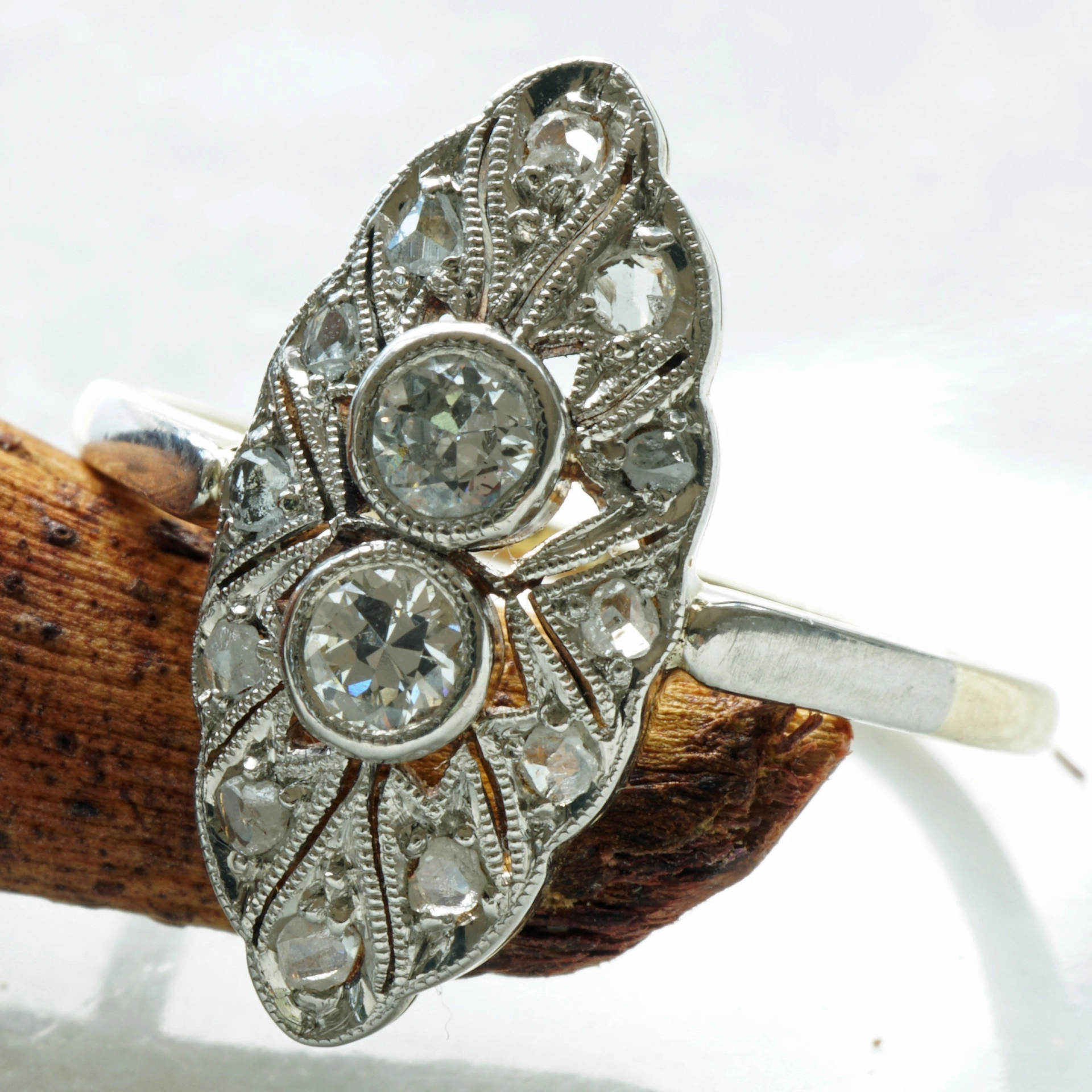Art Deco Ring 1920-1930...Palladium and Diamonds...so elegant