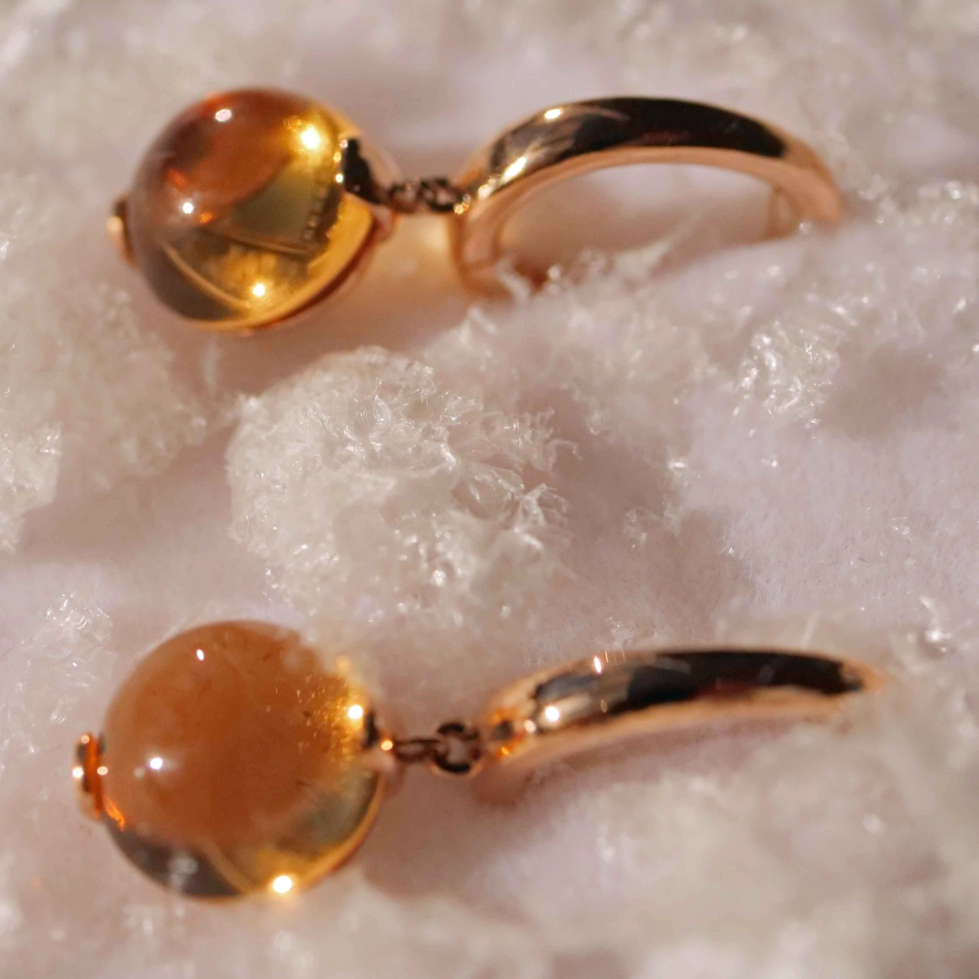 Elegant Citrin Earrings 18 kt Yellowgold 5.71 ct golden Sunshine