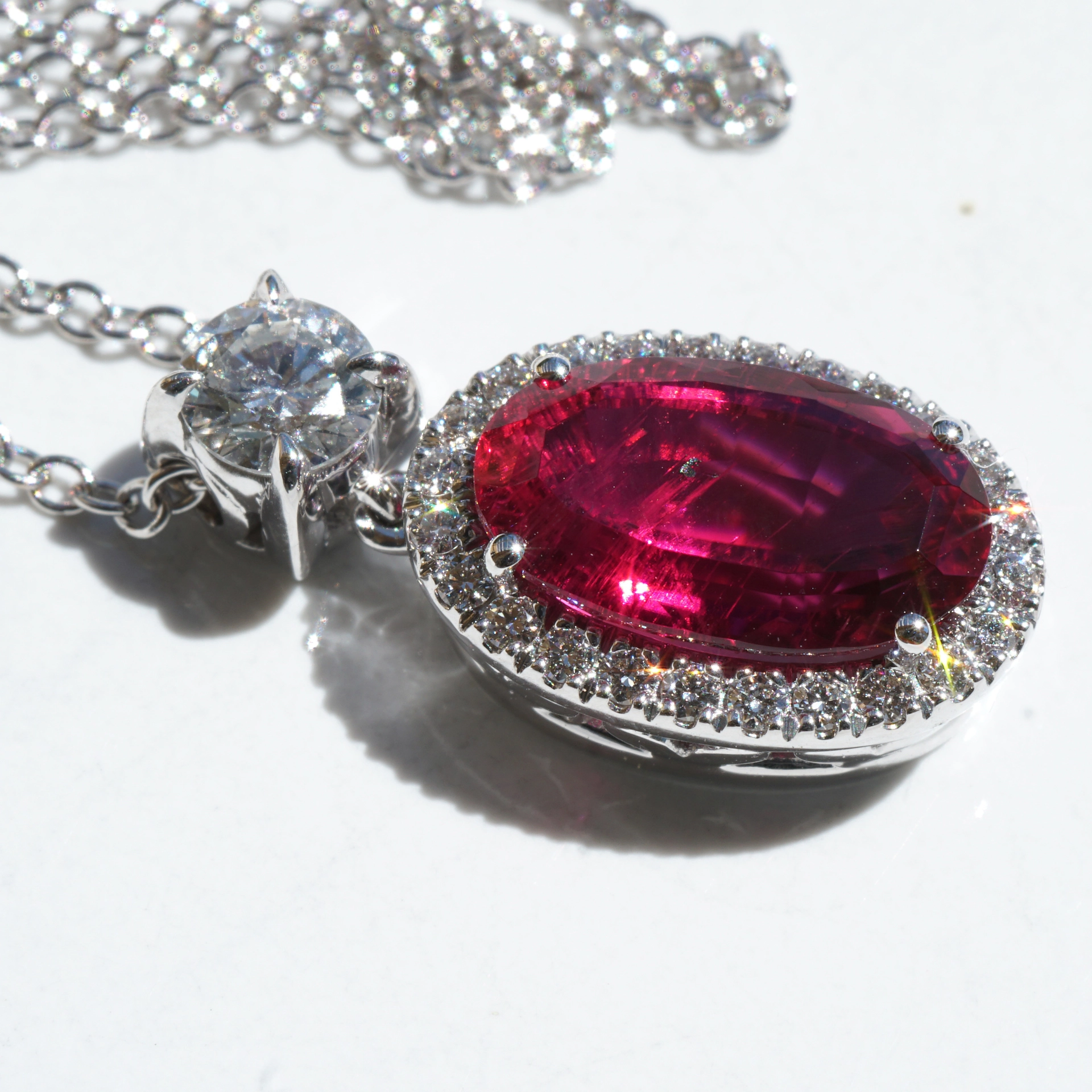 Rubelith Brilliant Pendant with Chain 750 White Gold from traditional goldsmiths...magnificently beautiful