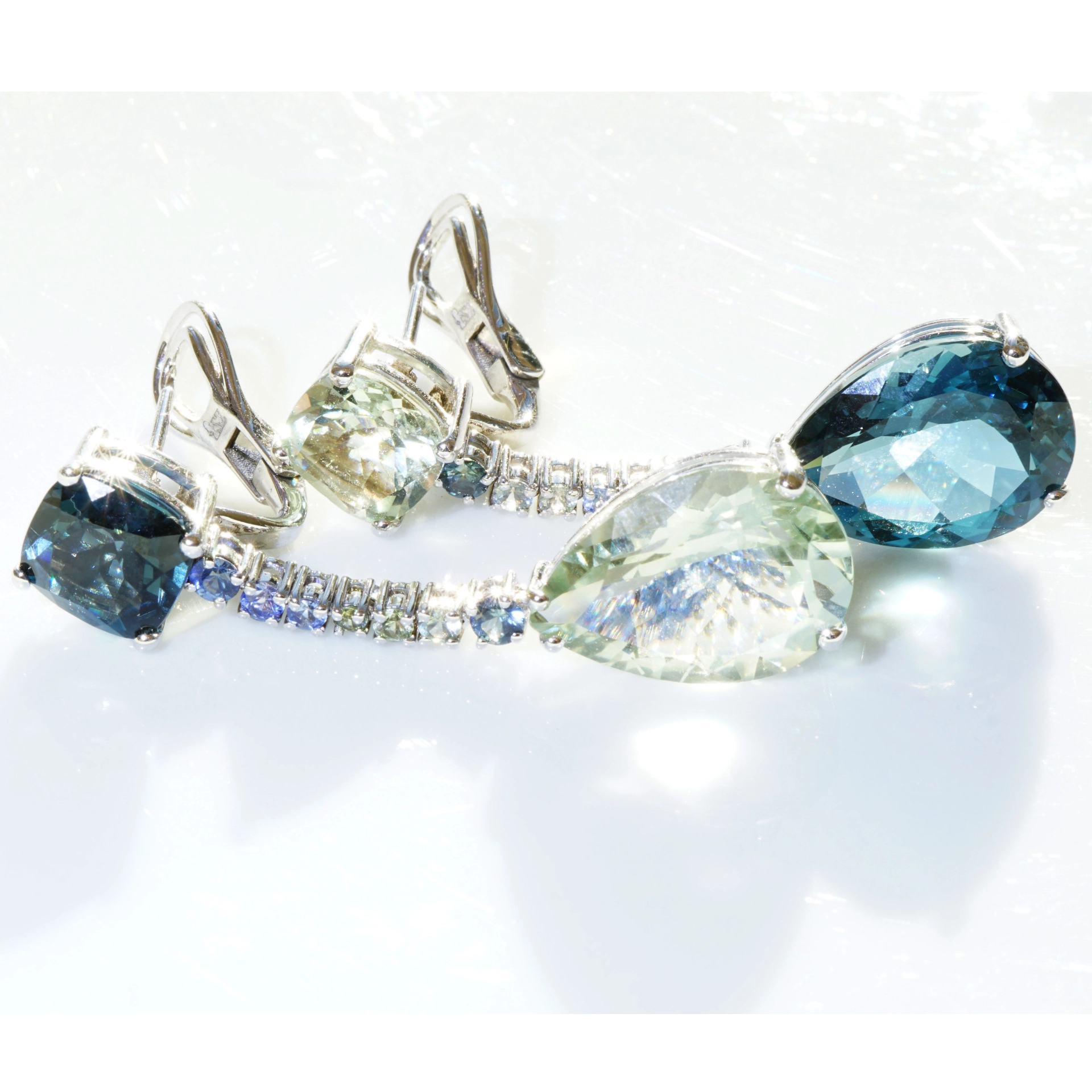 Topaz Amethyst Saphire Earrings.. High End 18 kt Jewellery MAGNIFIC