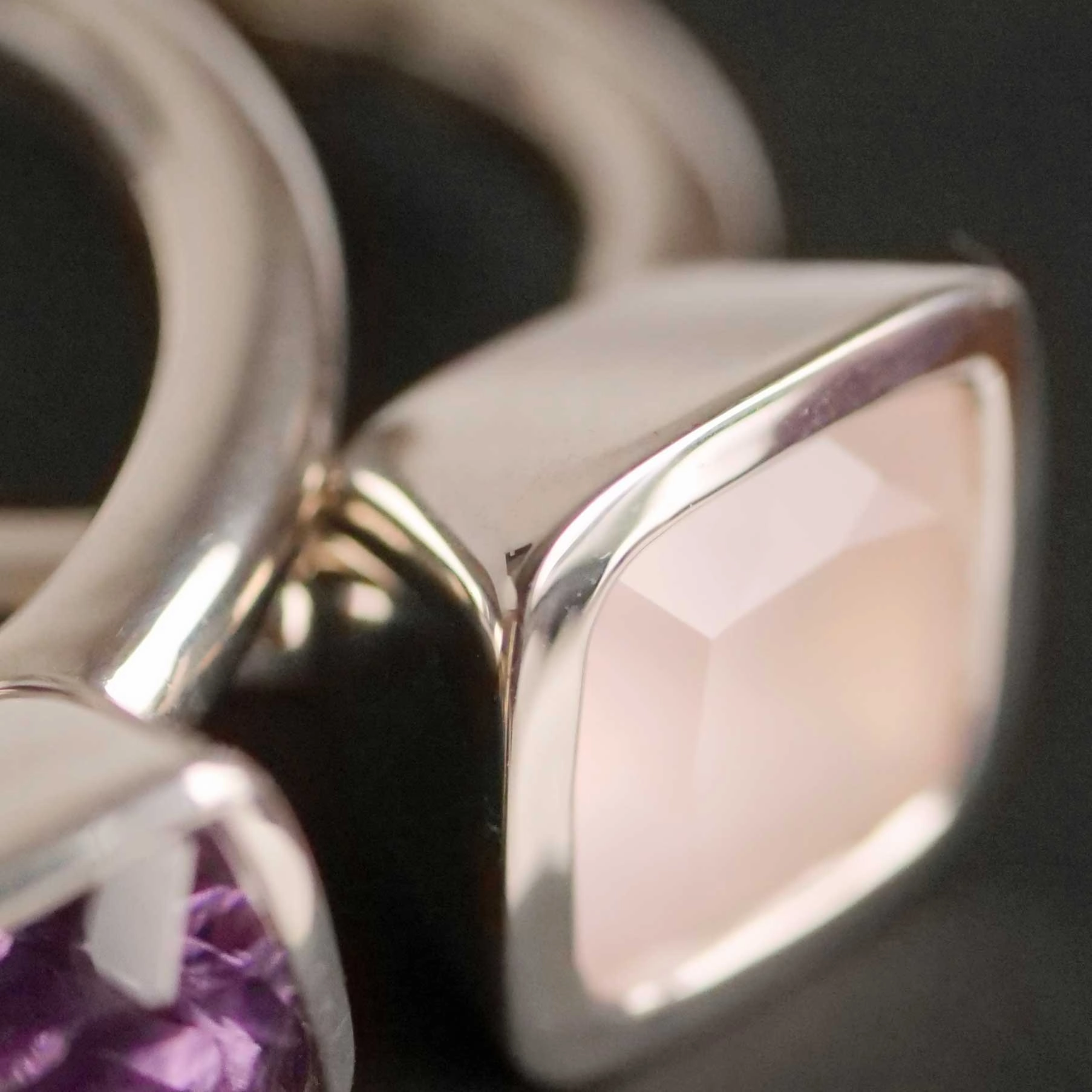 Chilango Ring Sparkling Stars 2 in solid 925 Silver with great milky Rosequartz