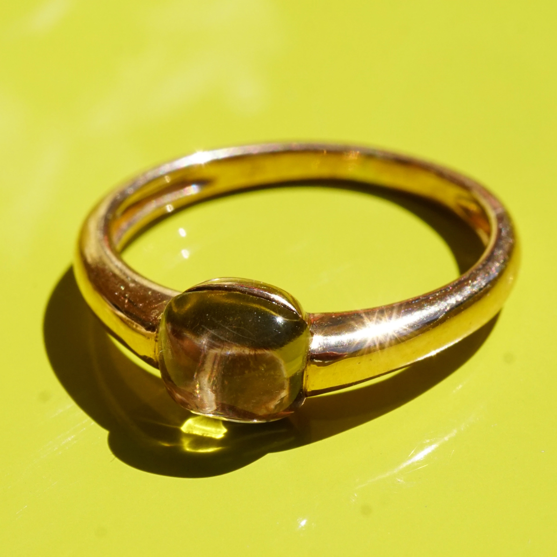 Cushion Ring Smokey Quartz 18 kt Yellowgold..so much fun