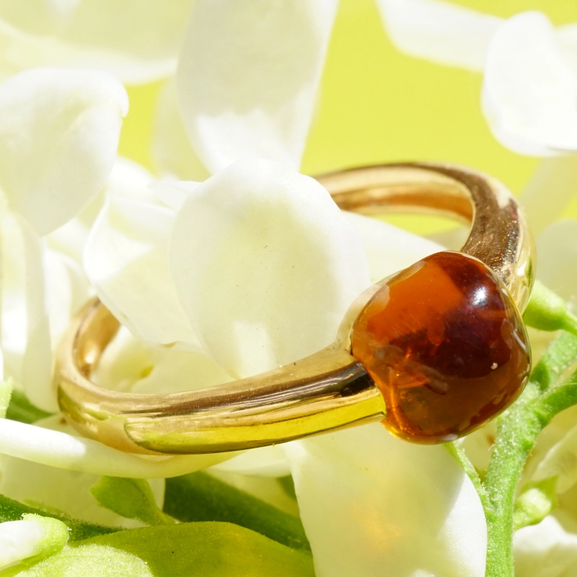 Cushion Ring 18 kt Yellowgold Citrine..so much fun
