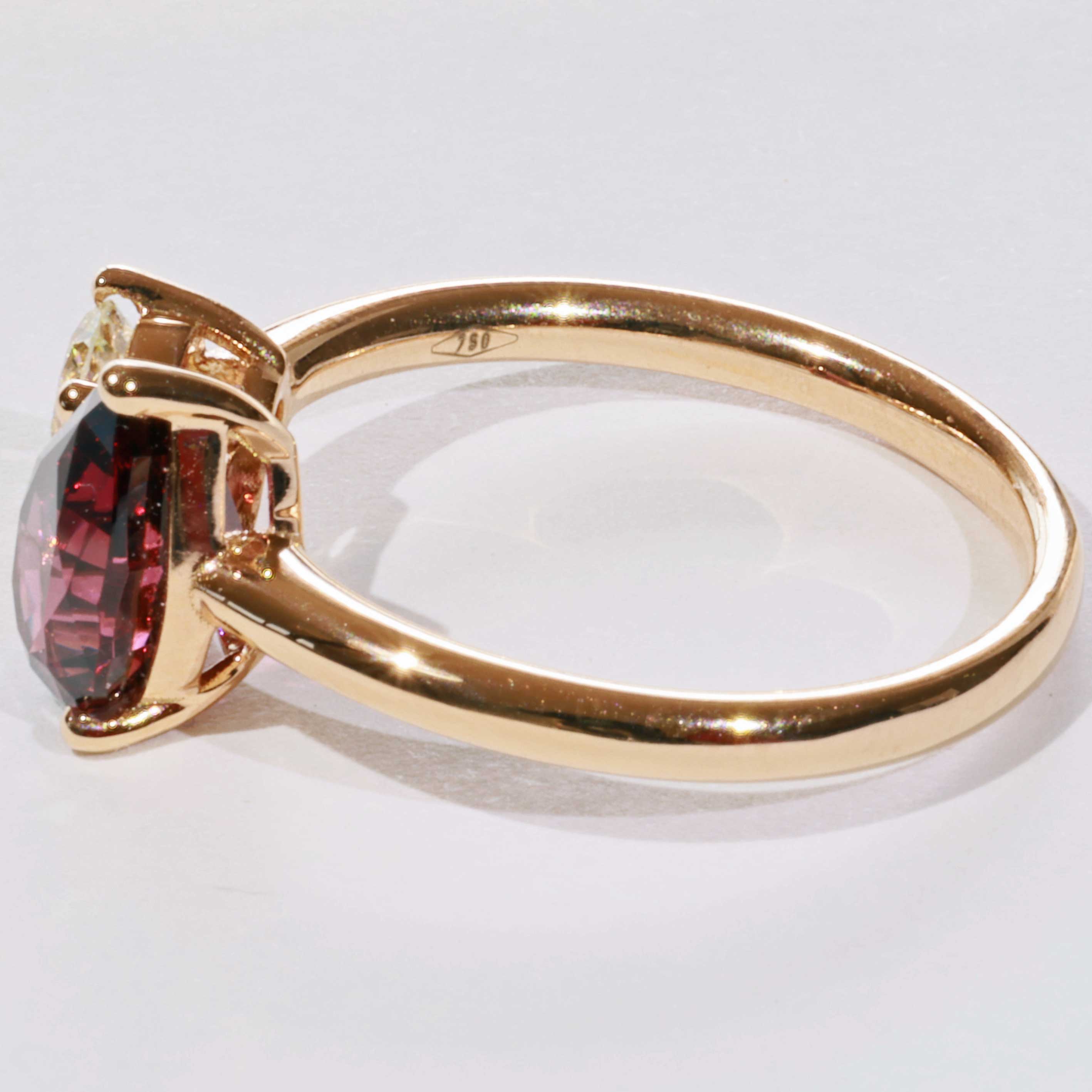 Rhodolite Brilliant Ring 750 Rose Gold 1.67 ct 0.25 ct Great Design to combine as a Peg Ring