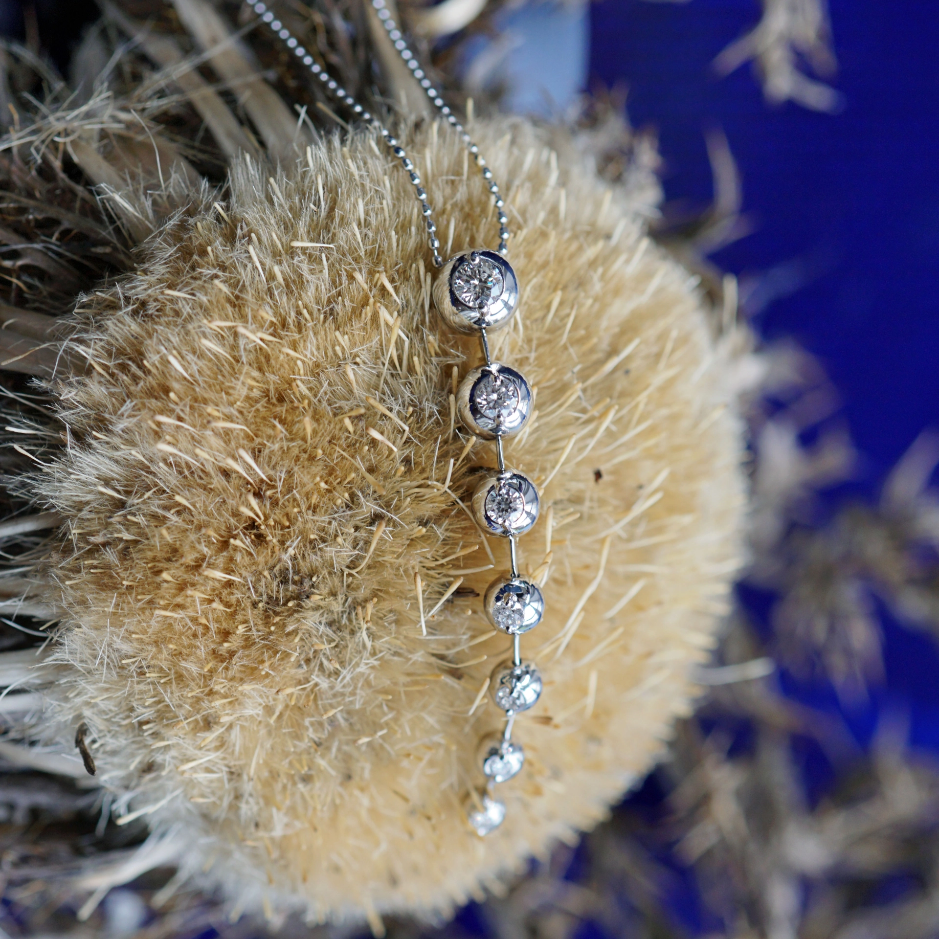 Brillant Anhänger mit Kette 0.50 ct Die 7 Chakren TW-W / VS-SI 750er Weissgold48 x 6,5 mm