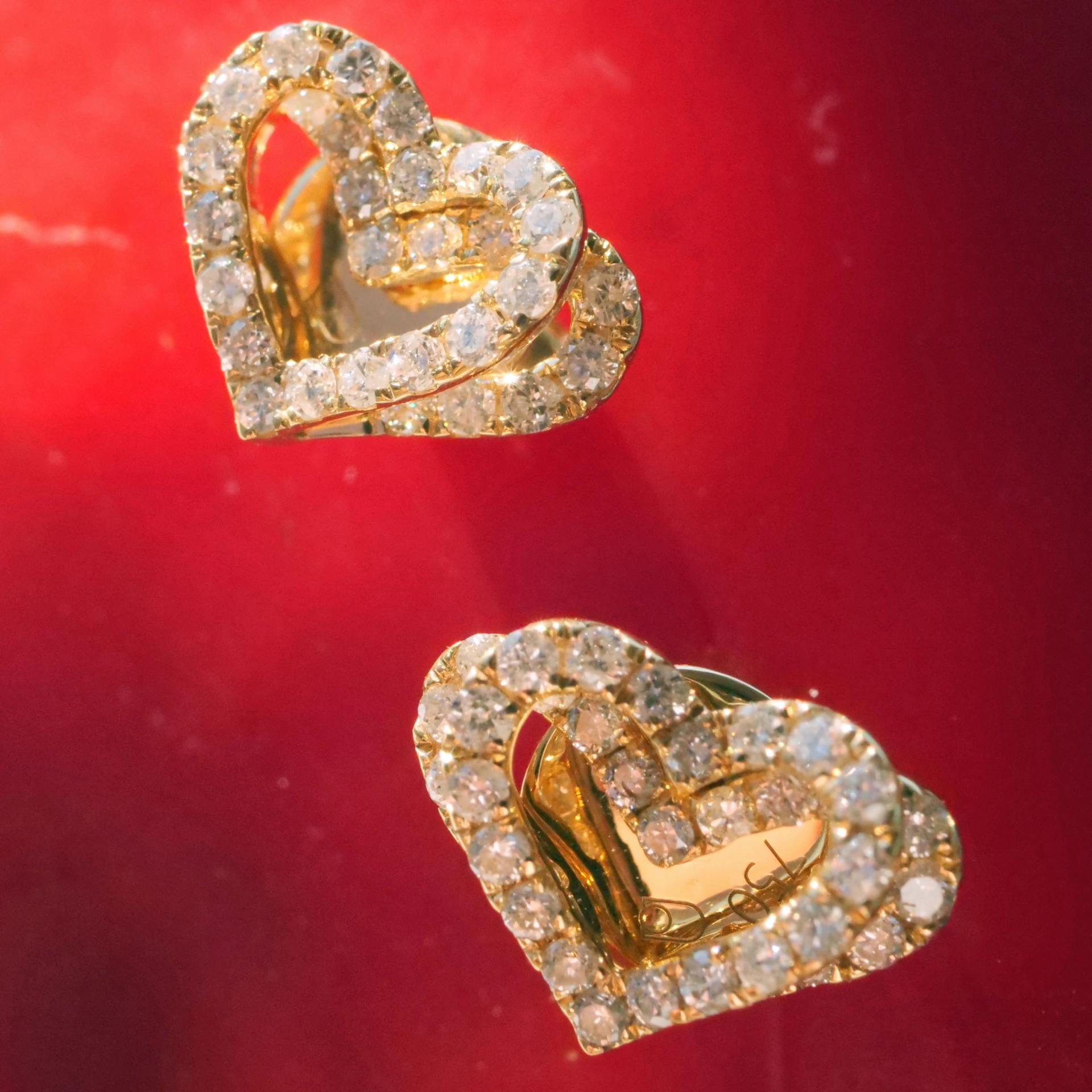 Double Heartbeat for the Ears....Brilliant Earring Studs total 0.56 ct 18 kt Yellow Gold