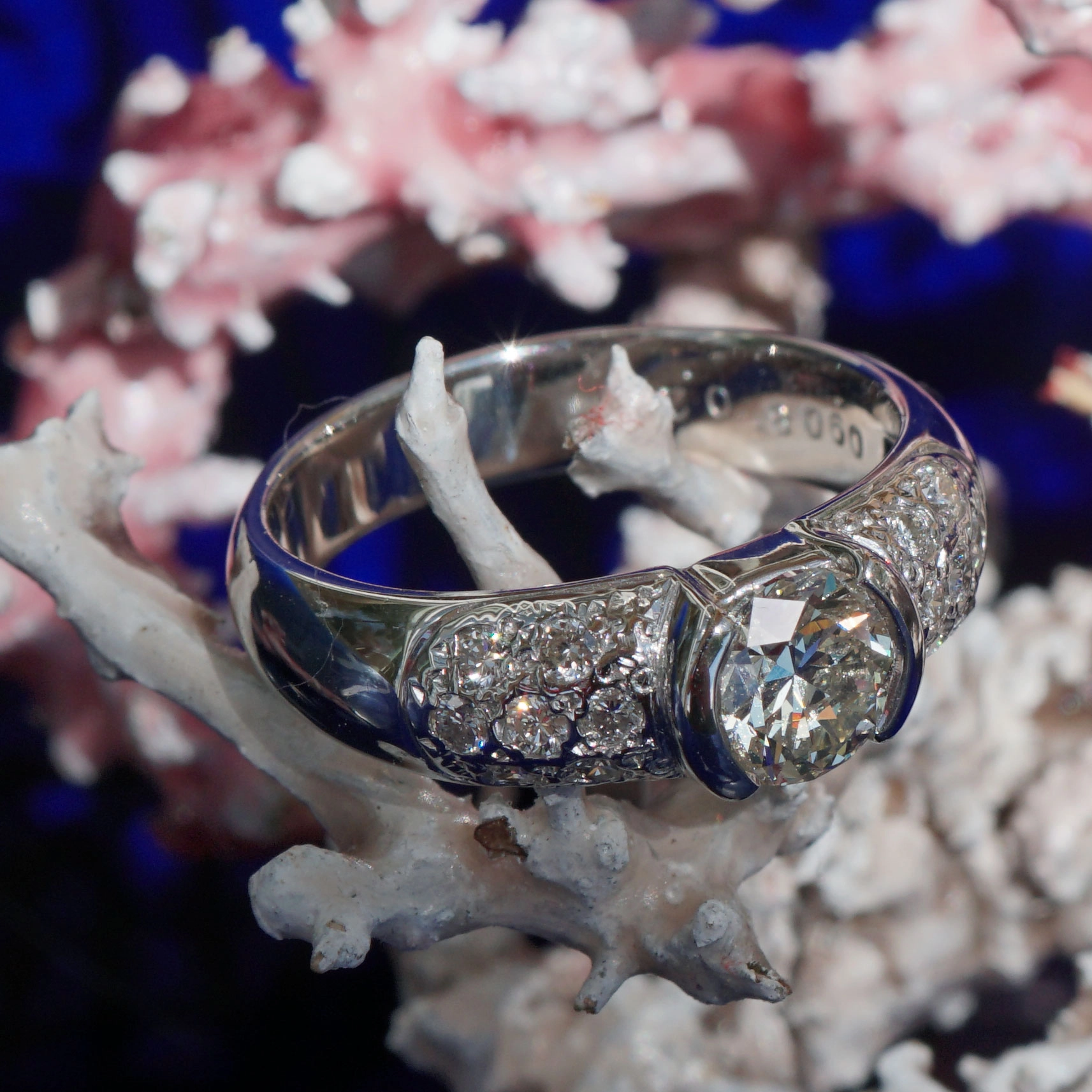 Brillant Ring Solitär 0.90 ct 0.27 ct  Fancy-Yellow-W / VVS-SI 900er Platin