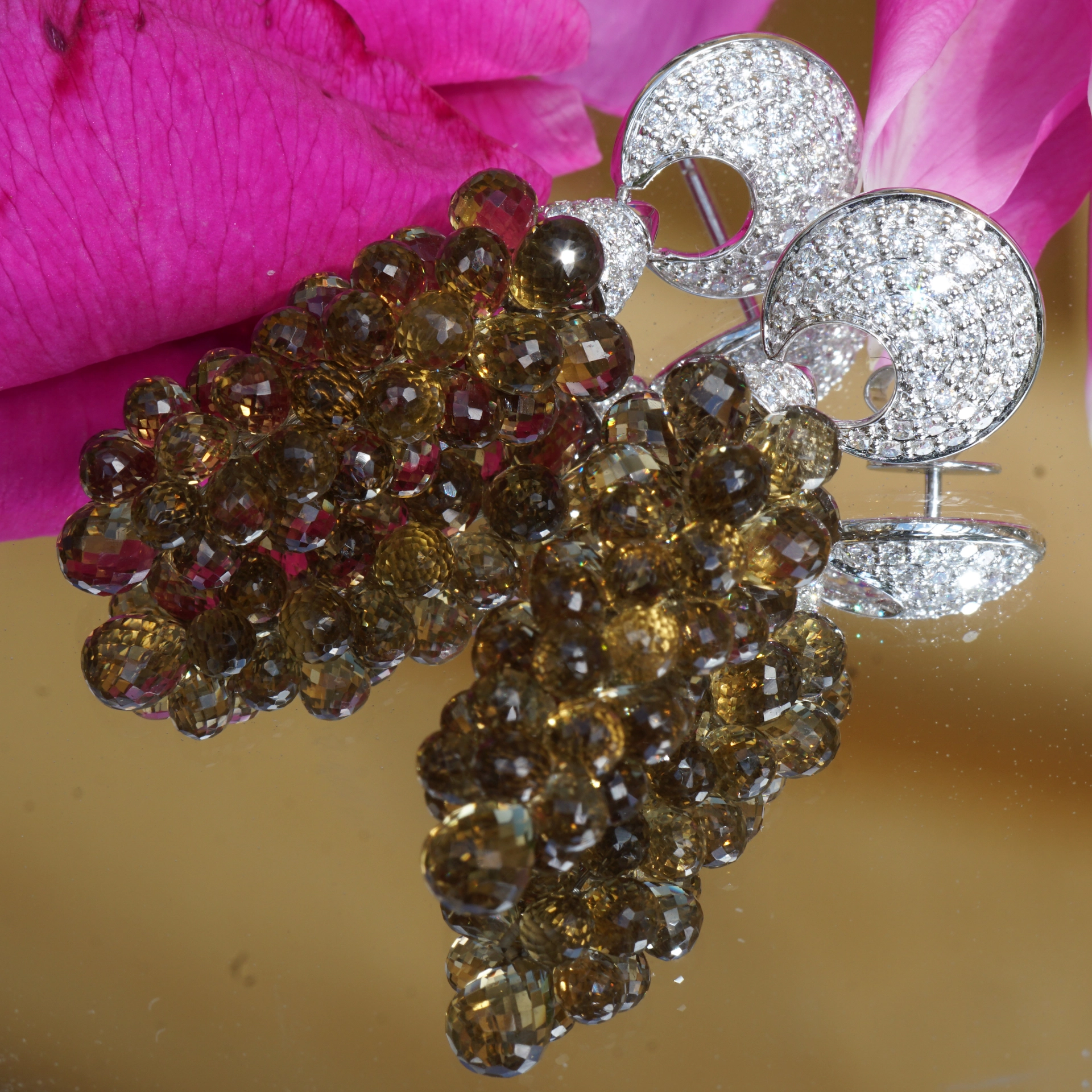 Diamond Smokey Quartz Earrings 18 kt Whitegold...exciting in the Shape of Grapes