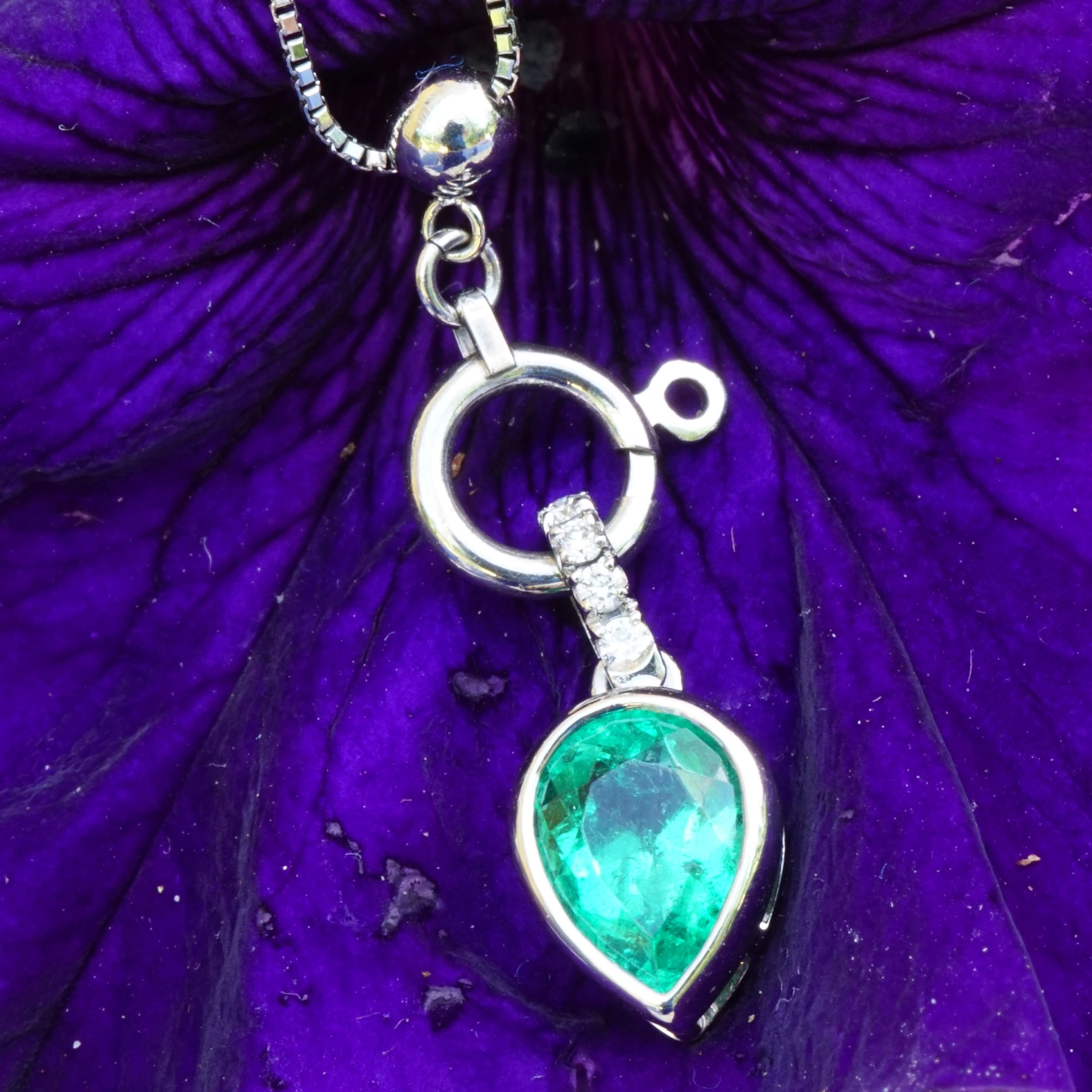 Emerald Pendant Platinium  1.07 ct ..real Colombians are fun
