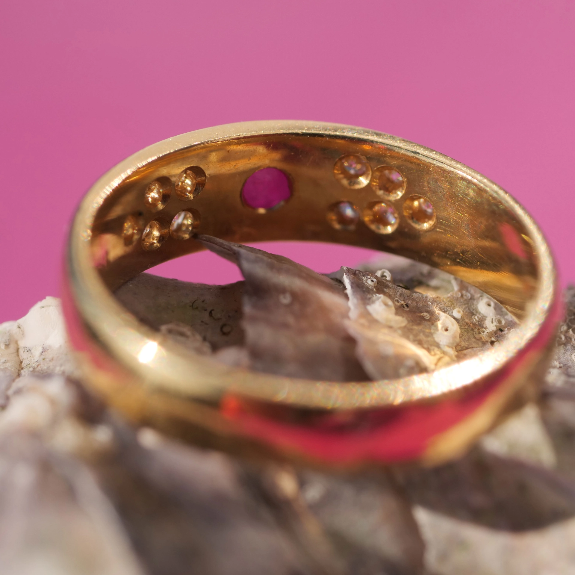 Ruby Brilliant Ring 18 kt Yellow Gold new and handmade