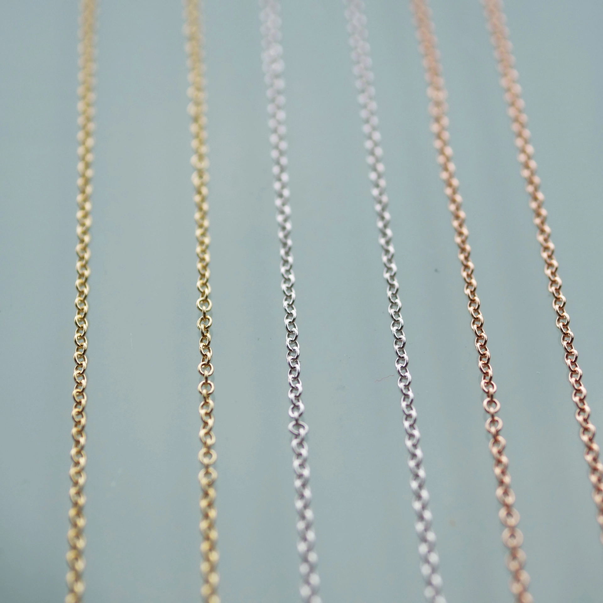 Chain with 1,4 mm diameter, lenght approx. 45,5 cm, made in Italy and hallmarked with Schmuckzicke Logo for best quality