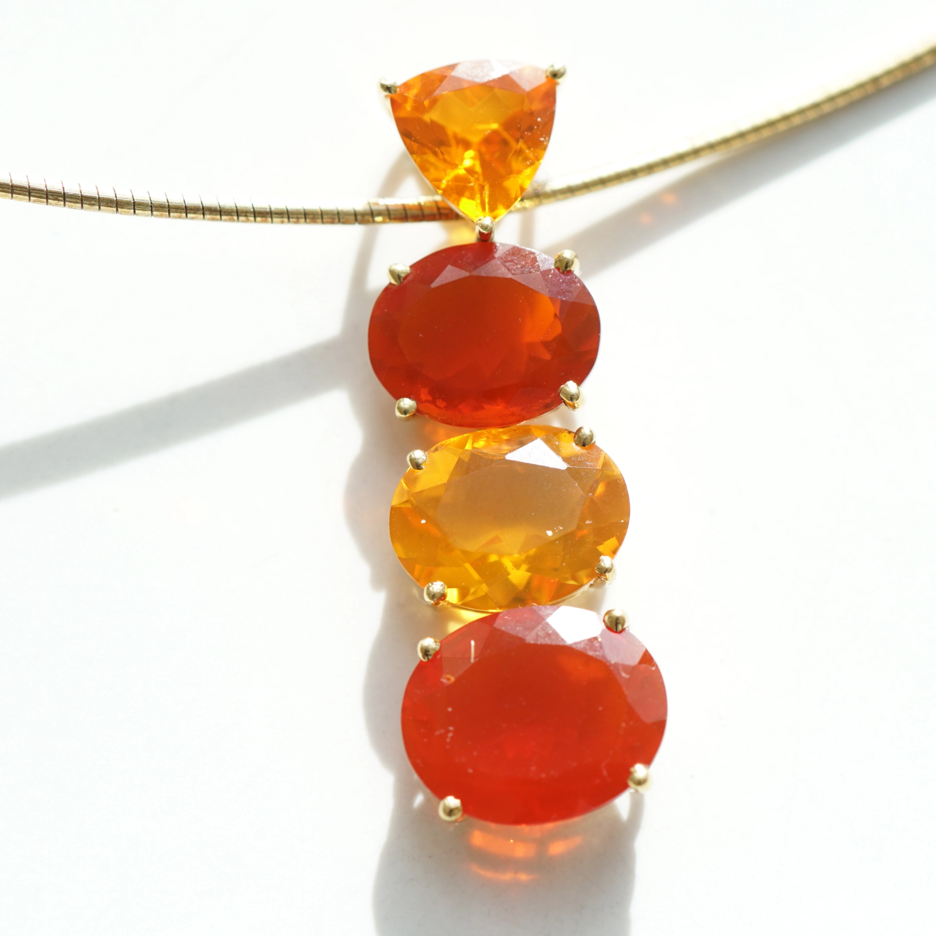 Captured Rays of Sunshine....Fire Opal Pendant 5 ct Yellowgold 18 kt