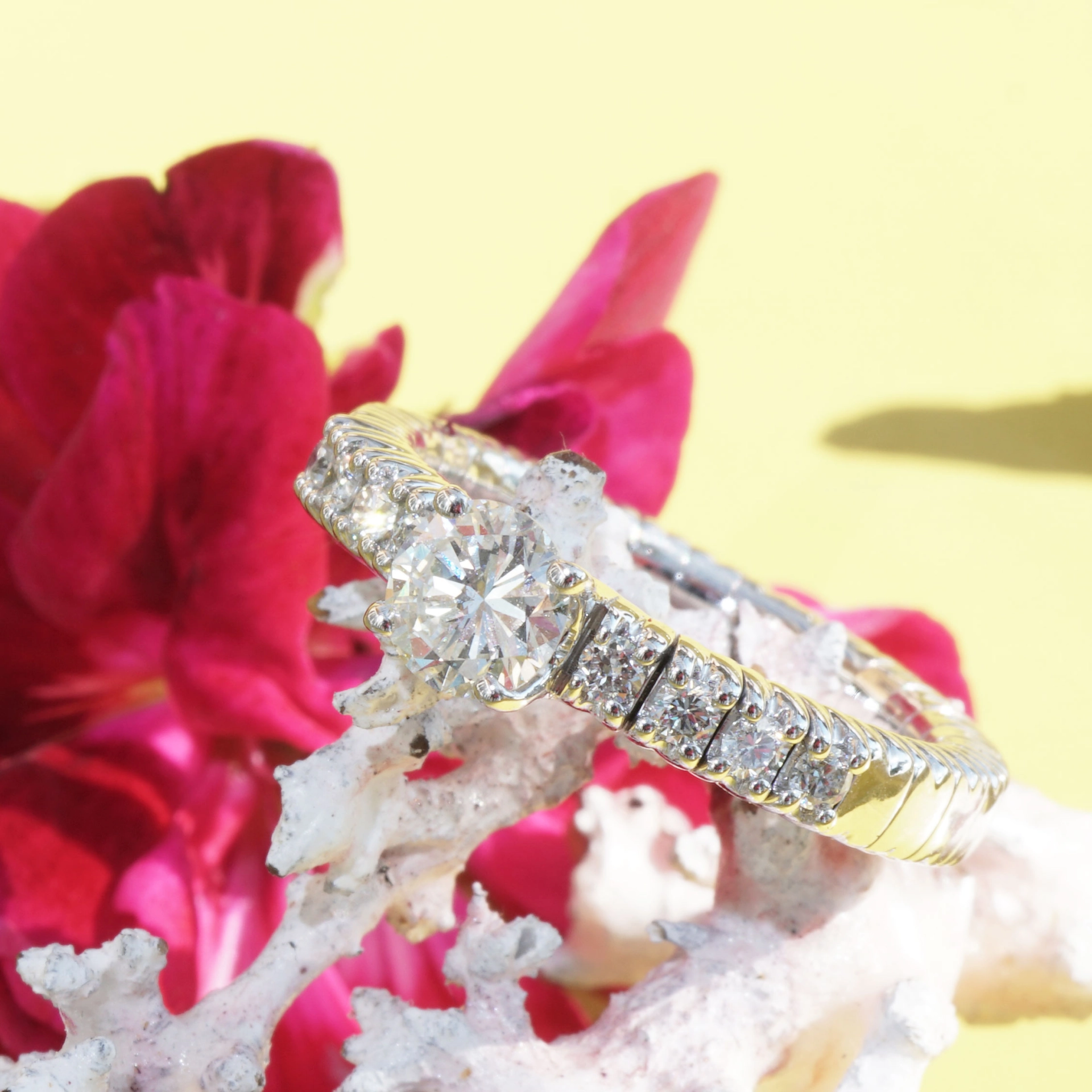 Brilliant Ring fexible 0.70 ct White Gold 18 kt Silhouette Bentner made in Germany