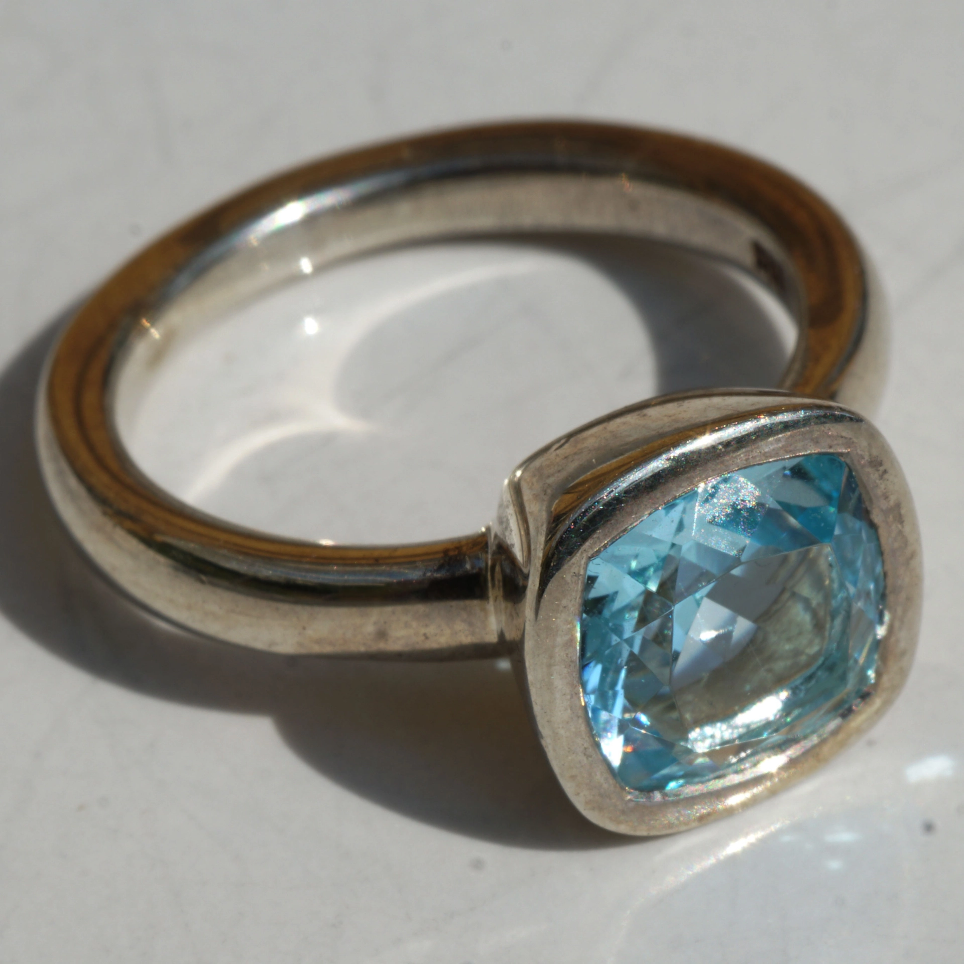 CHILANGO RING TUTENCHAMUN Sky Blue Topaz 925er Silber neu mit orig. Etui massiv