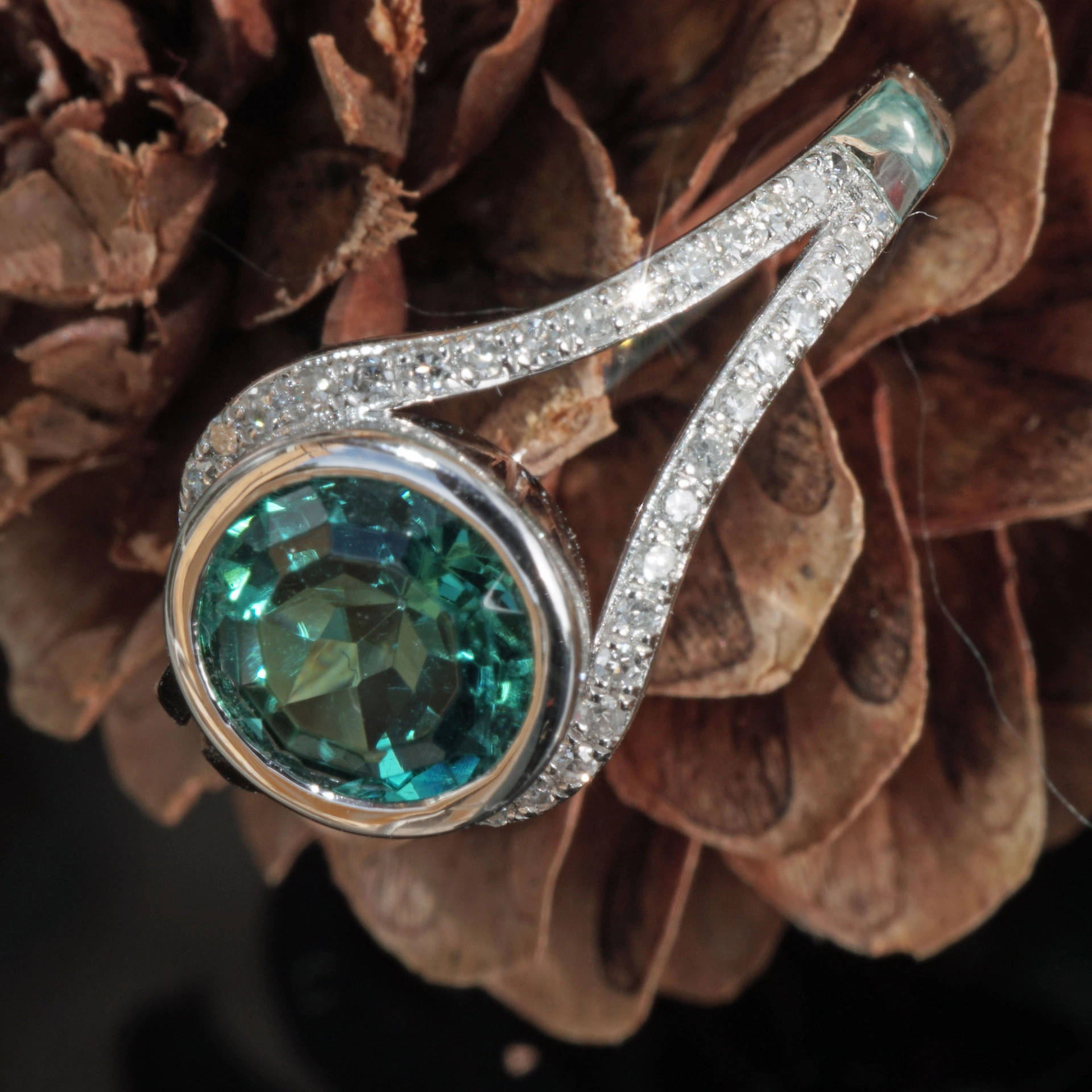 Indigolite Diamond Ring 1.45 ct 0.13 ct 750 White Gold...it doesn't get any more beautiful than this