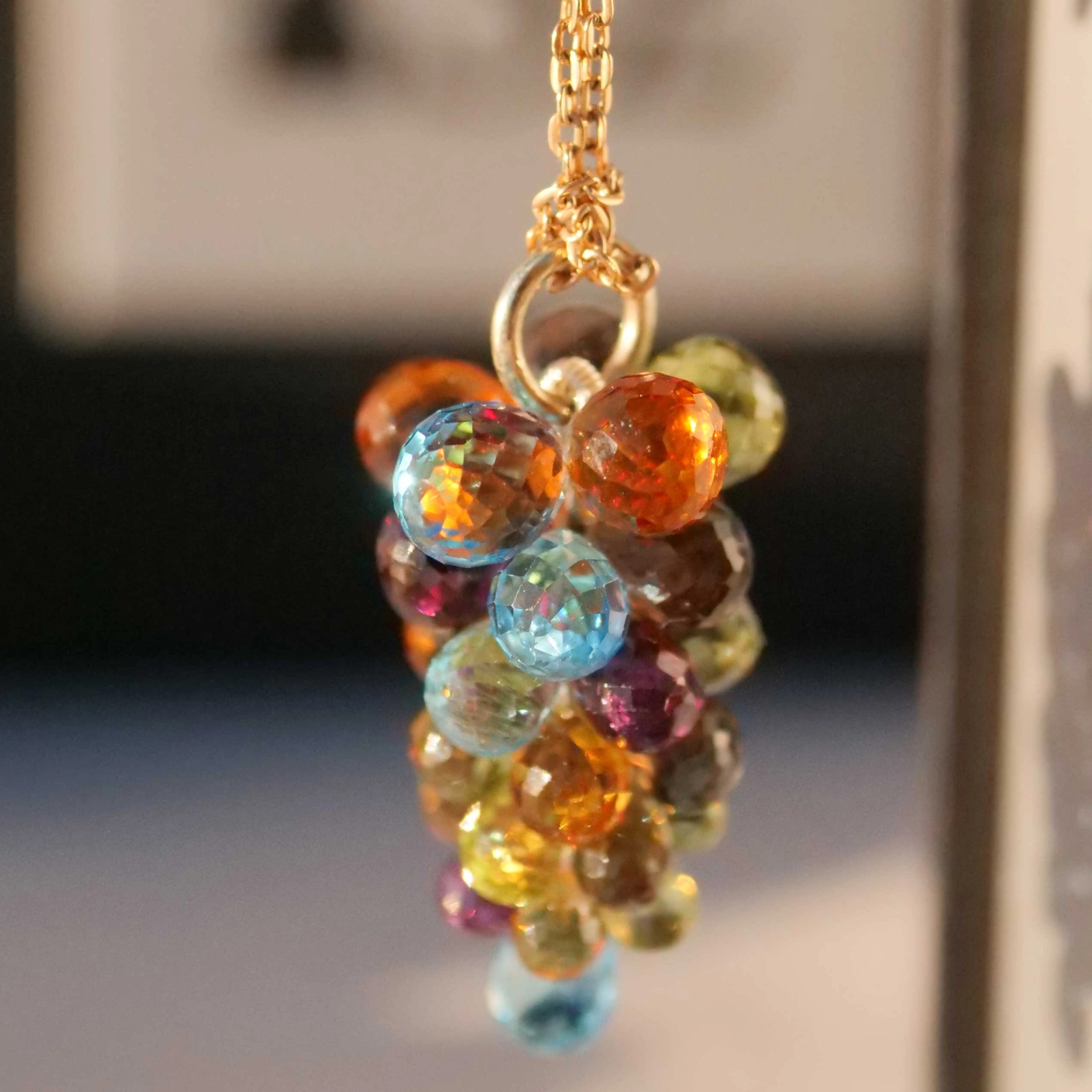 Grape Pendant Multicolor 14kt Yellow Gold 20 ct....skillfully made