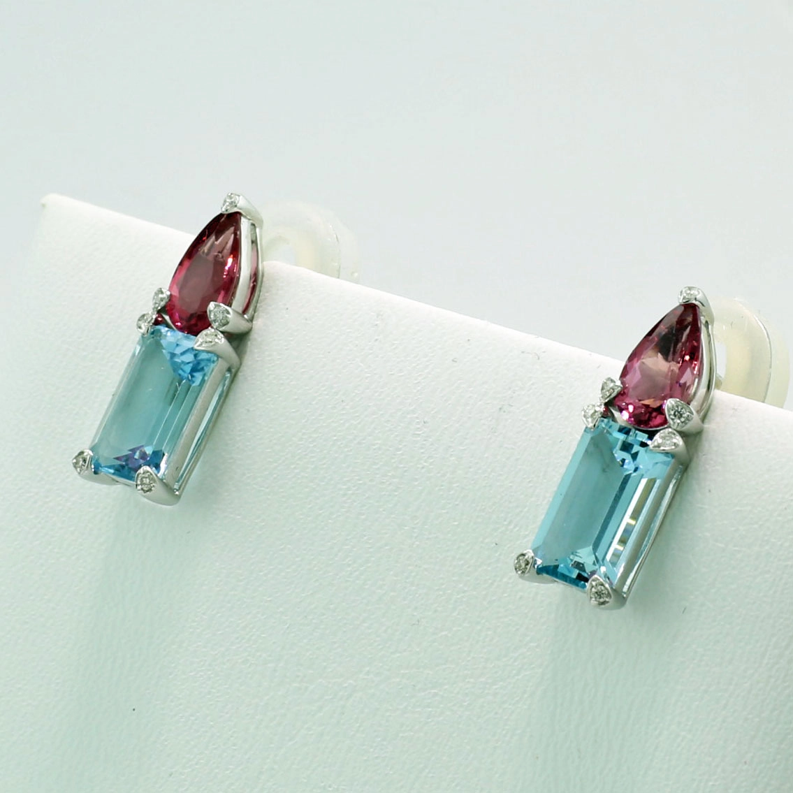 Spinell Aquamarin Ohrstecker 750er Weißgold AAA+ 2.30 ct 1.36 ct