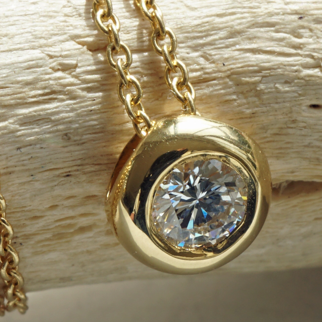 Brillant Solitär Anhänger mit Kette 750er Gelbgold 0.23 ct TW VS1...genau den will ich...