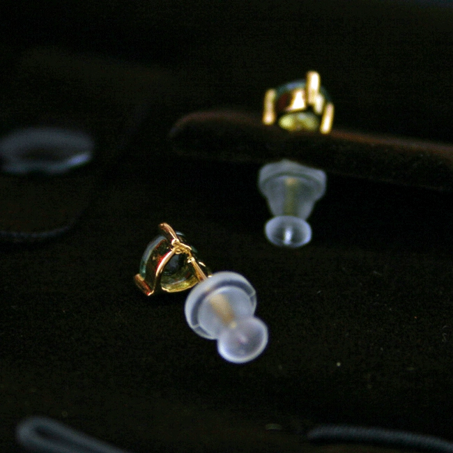 Wunderschöne Saphirherzen - Ohrstecker, 750/-GG.