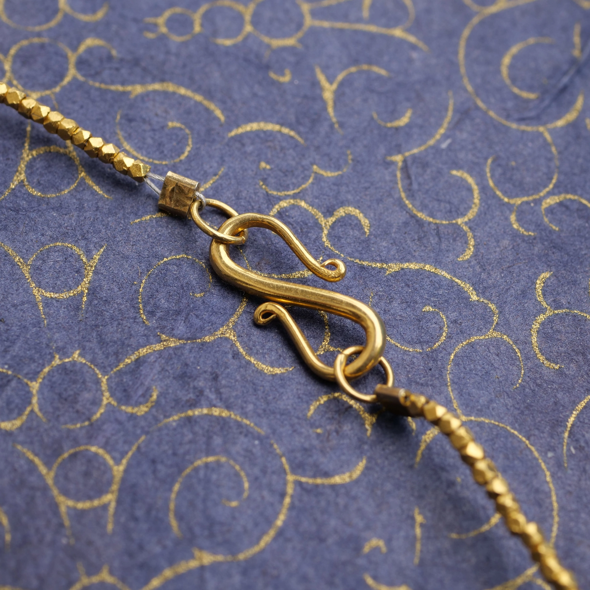 necklace replica like 2000 years ago 900 fine gold 43 cm with antique glas pendant