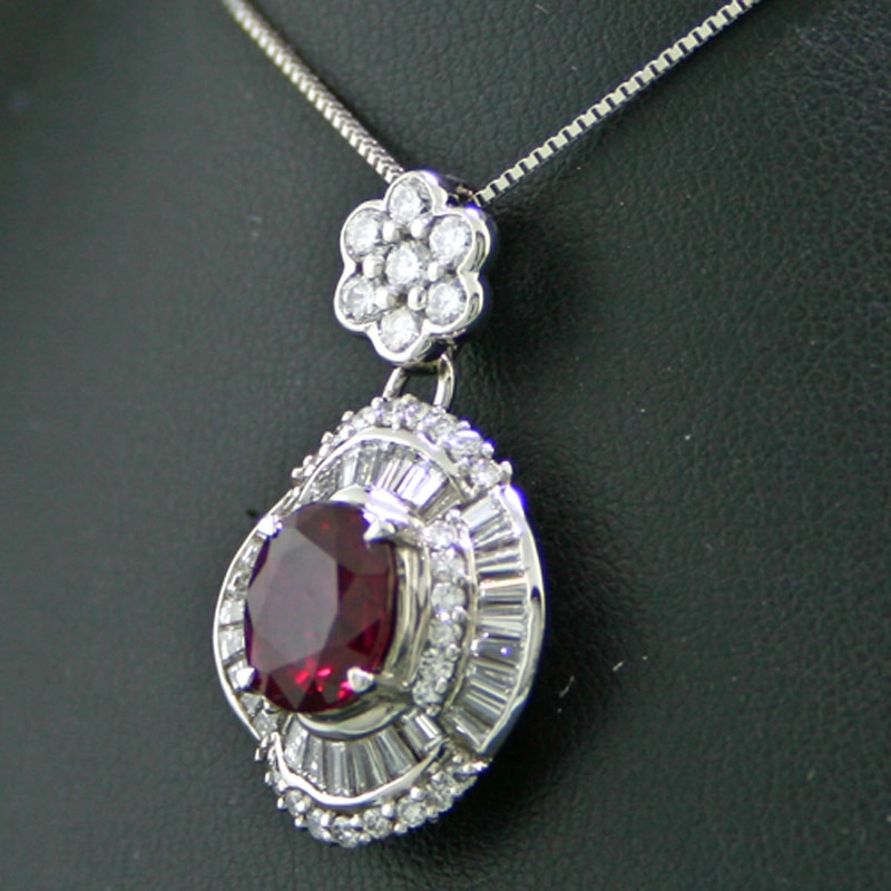 Rubin-Brillant-Anhänger mit Kette, 850/-Platin