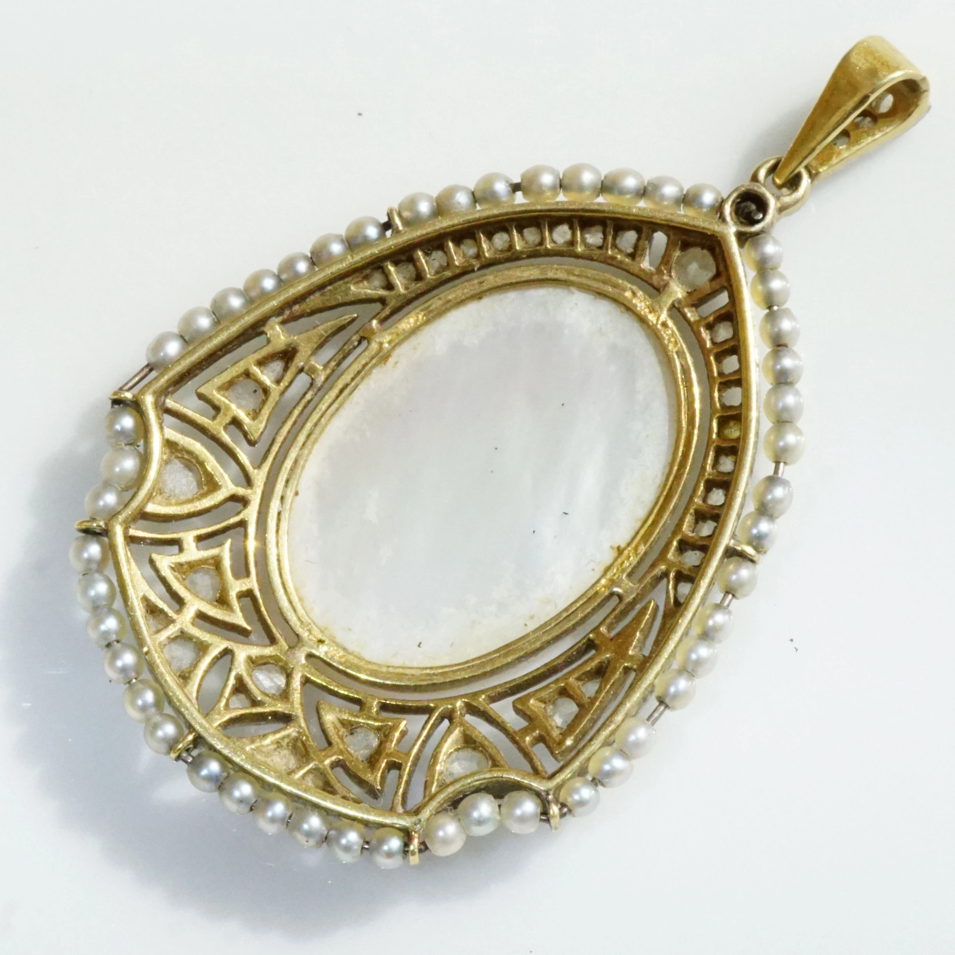 Original Art Nouveau Pendant in Platinum Yellow Gold around 1920