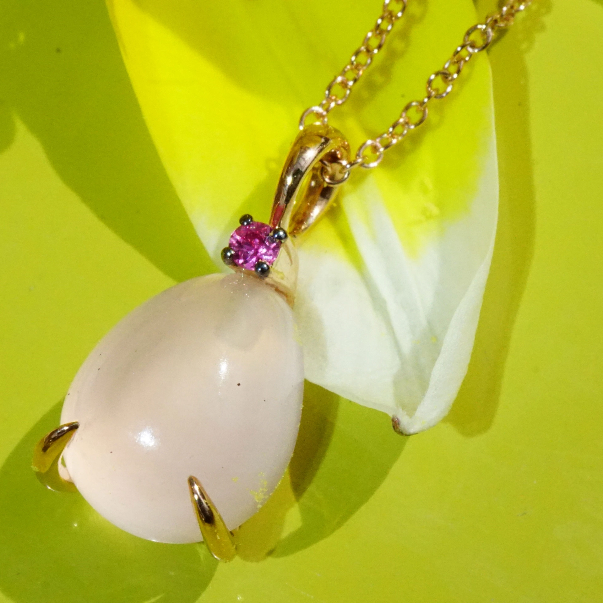 Drop Pendant...soo sweet...with rosequartz and saphire...made in Italy