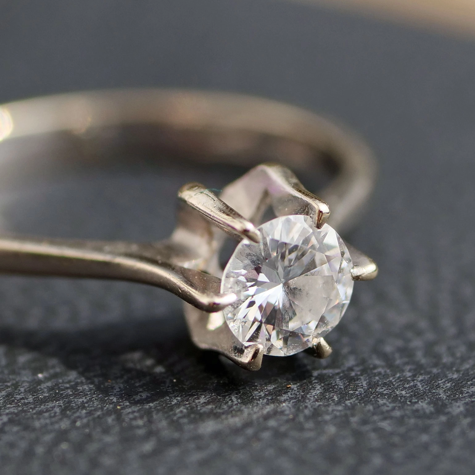 Brilliant Ring from a private Collection, very beautiful Brilliant