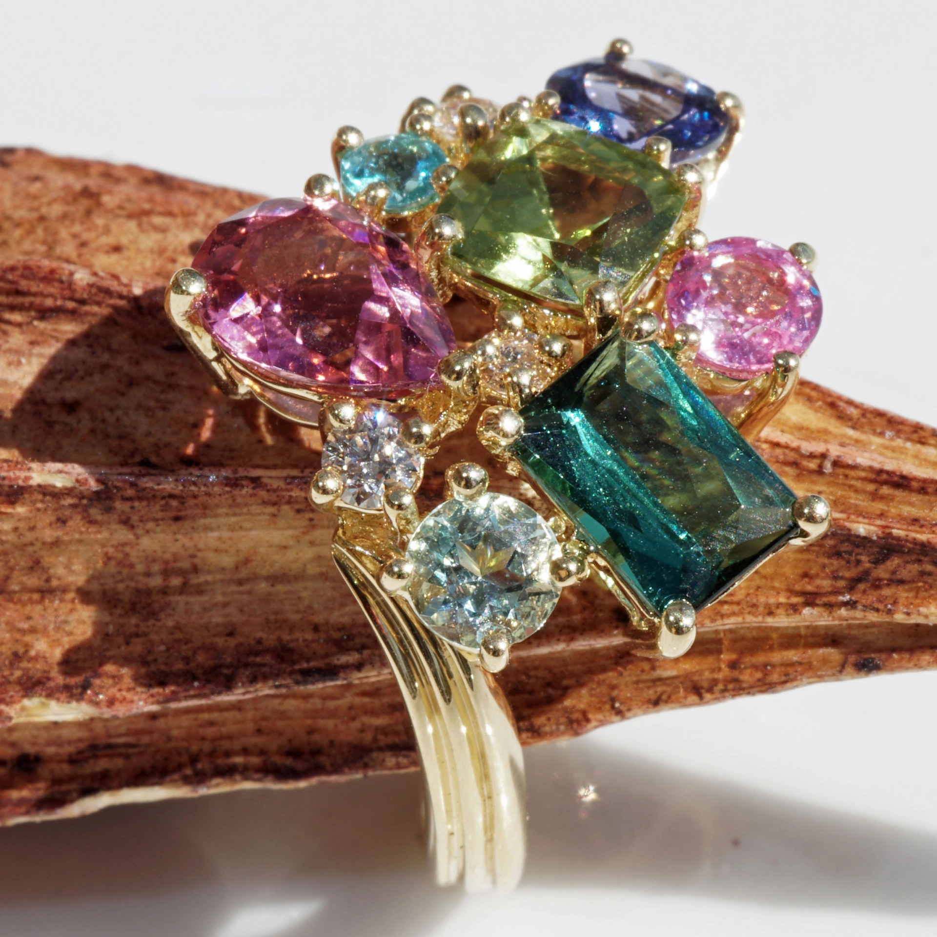 Potpourrie of Colors and Gems....Ring 18 kt Yellow Gold...so many Colors