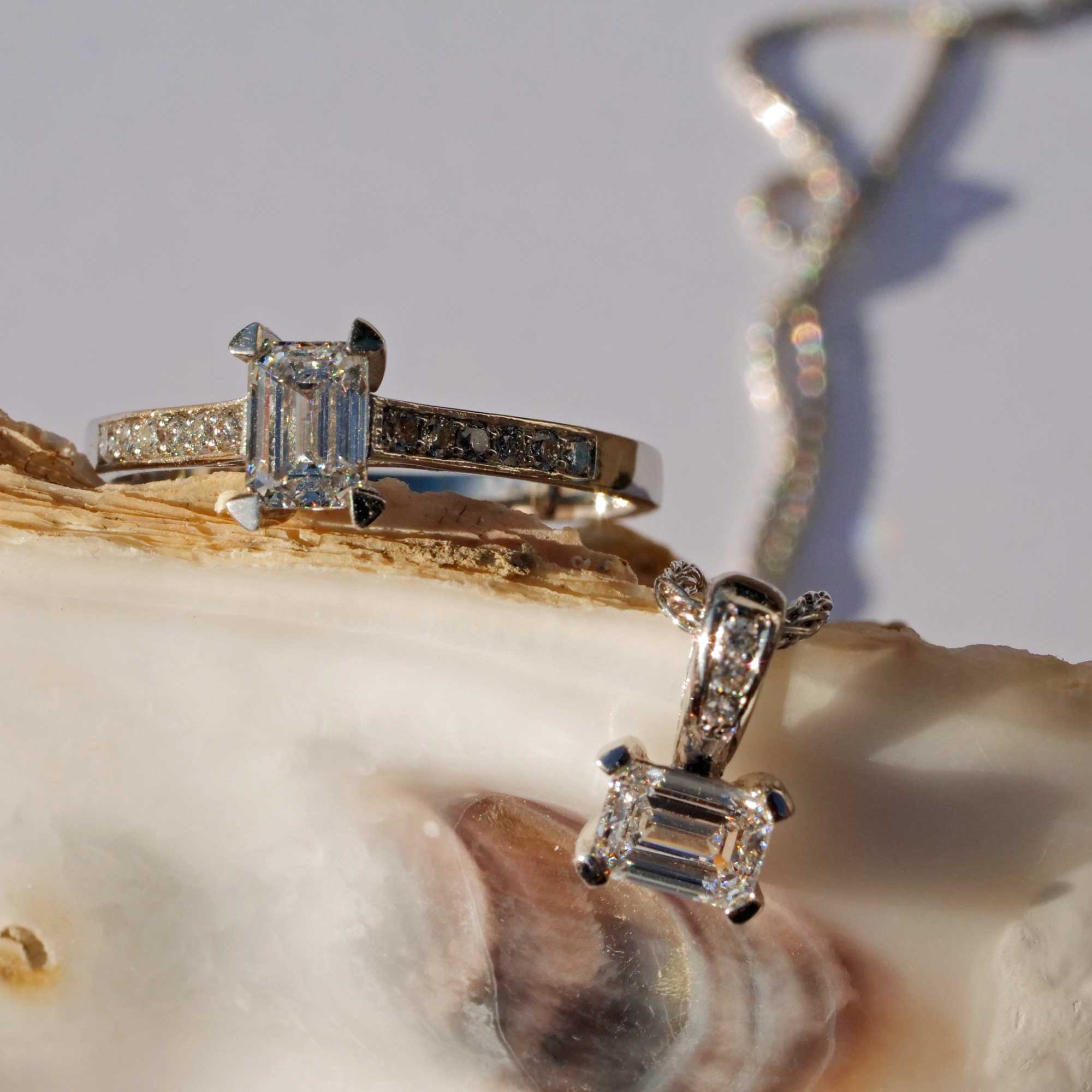 Emerald Diamond Ring 0.64 ct D VS2 Silhouette Bentner GIA Certificate 950 Platinum