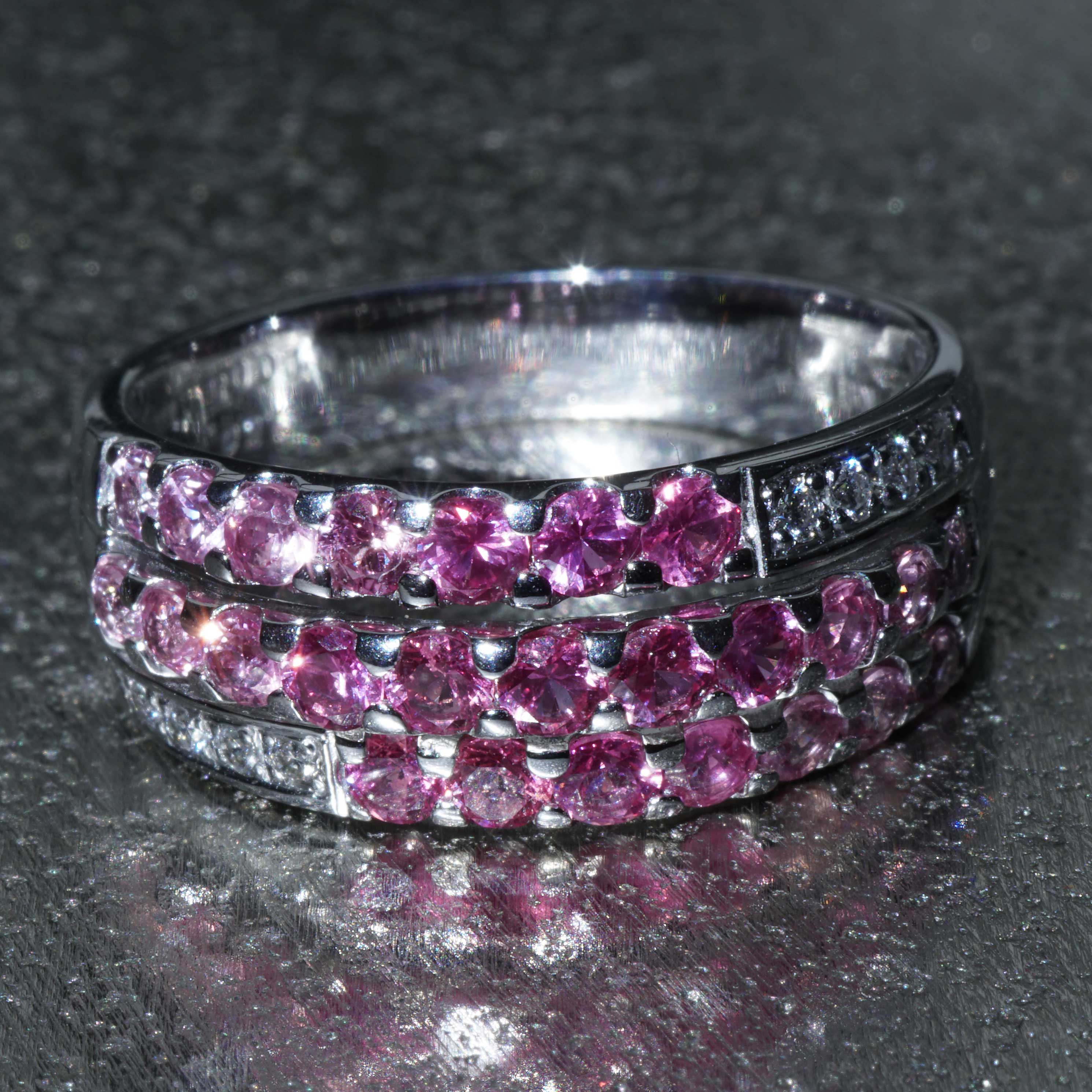 Pink Sapphire Brilliant Ring 750 white gold 1.50 ct 0.08 ct interesting color gradations from light to dark