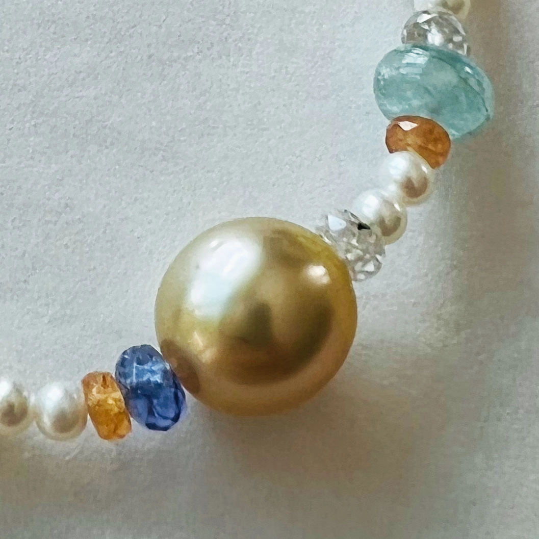 Gem Surprise Bracelet...quickly slipped over your wrist...high Quality 