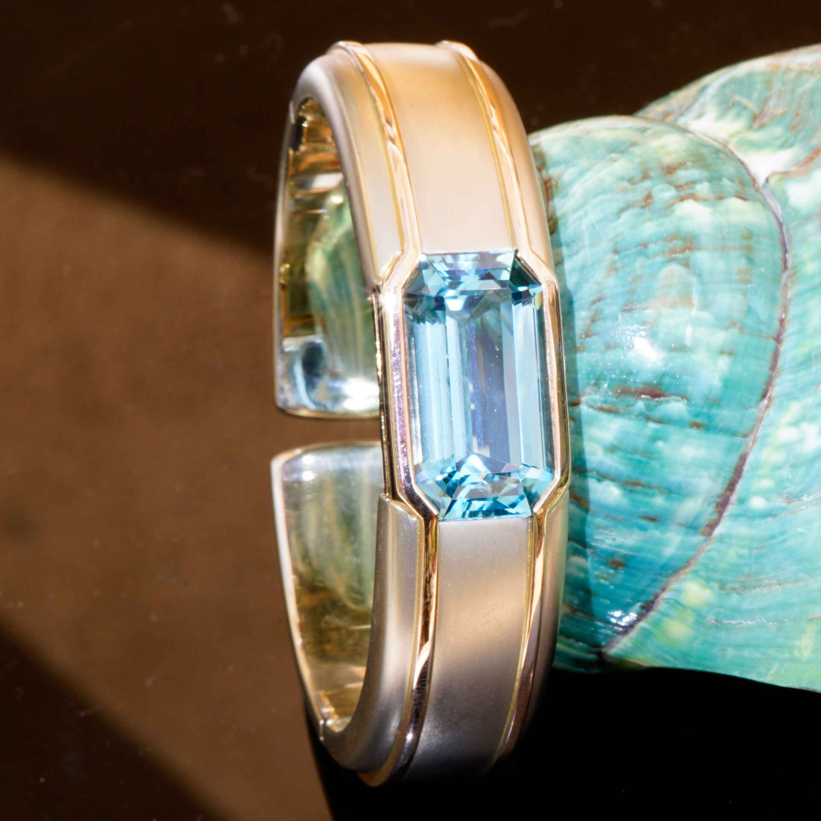 Hemmerle Munich Aquamarin Bracelet and Ring 750er Gold Platinum 16 and 5  ct Santa Maria